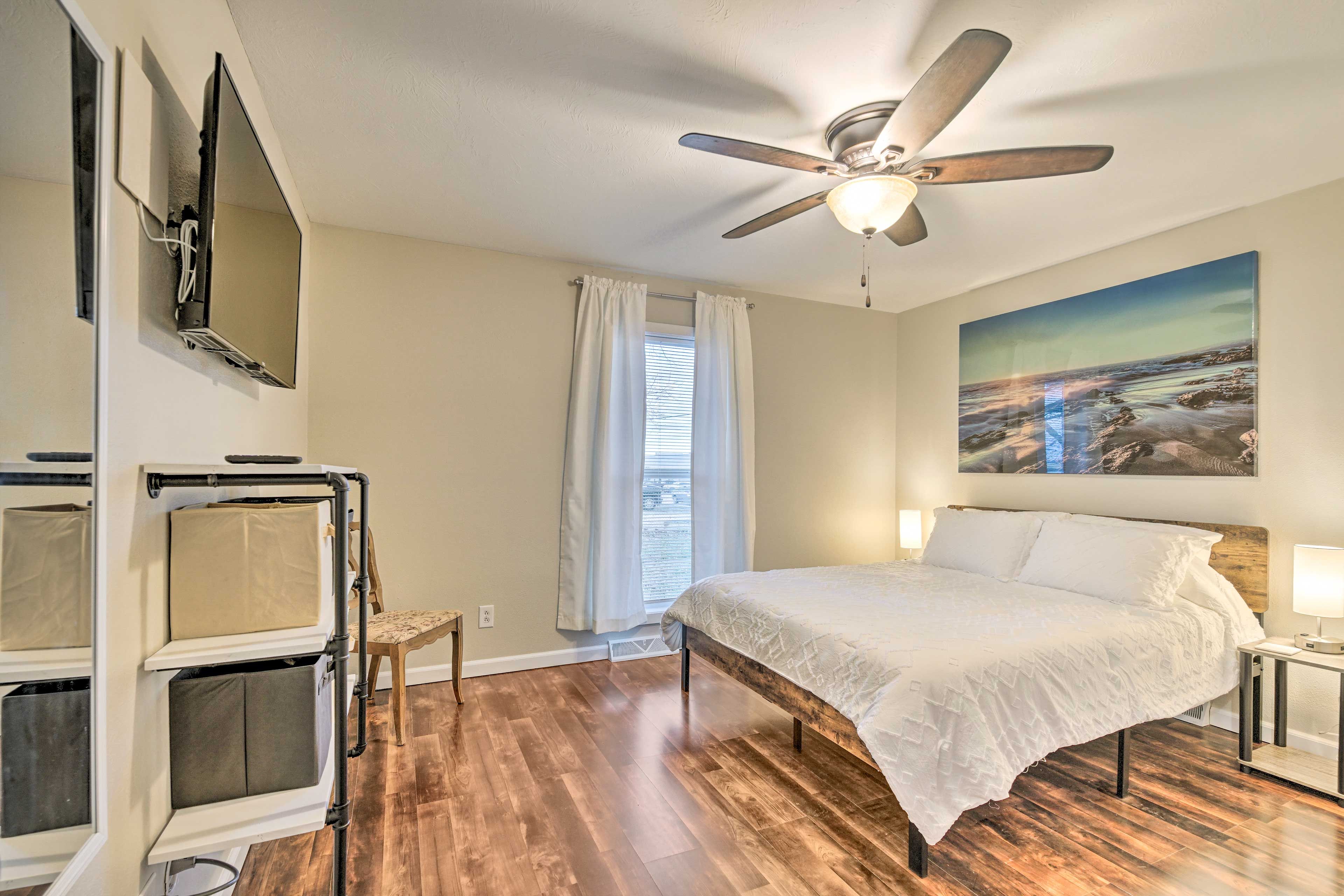 Bedroom 2 | Queen Bed