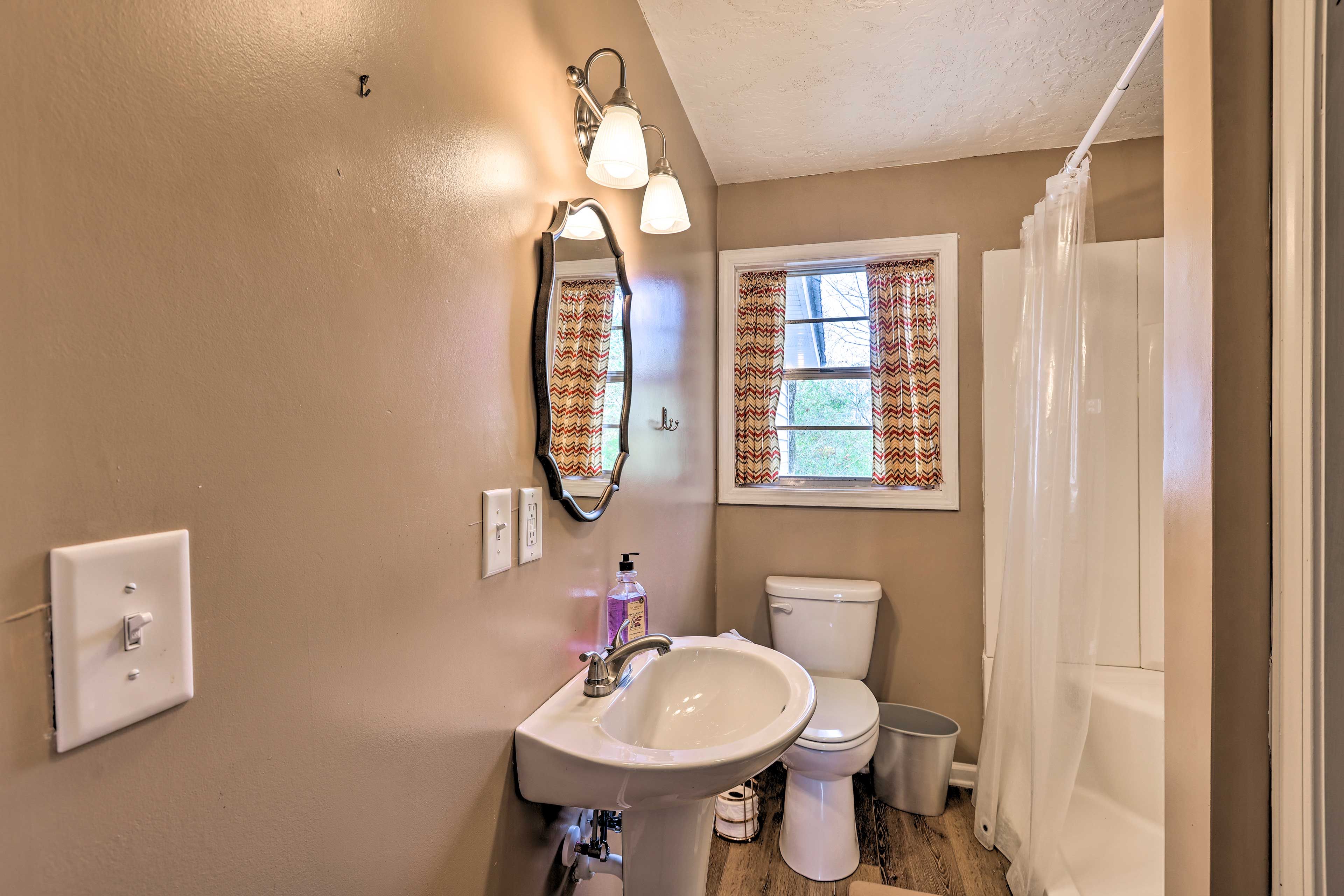 Full Bathroom