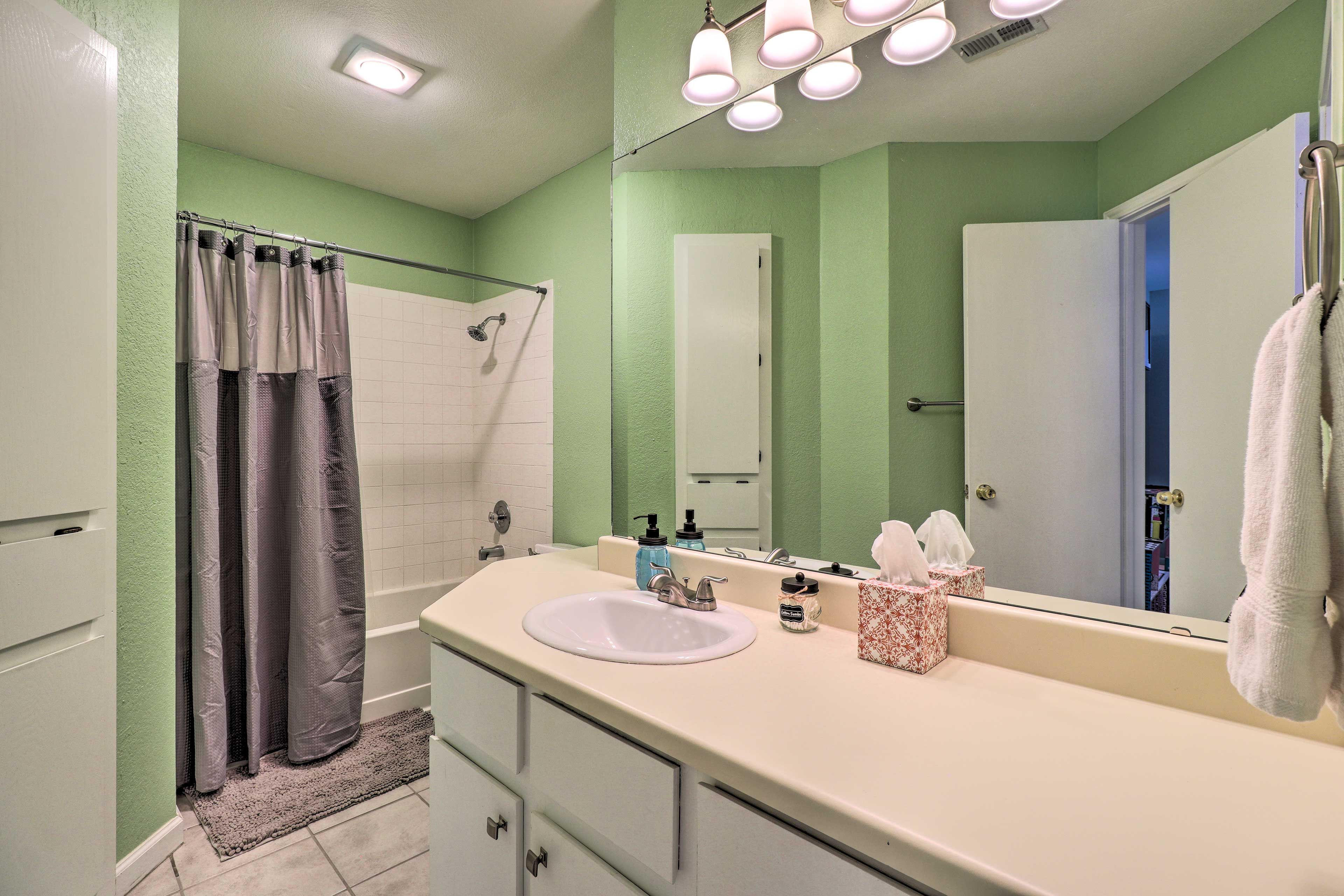 En-Suite Bathroom