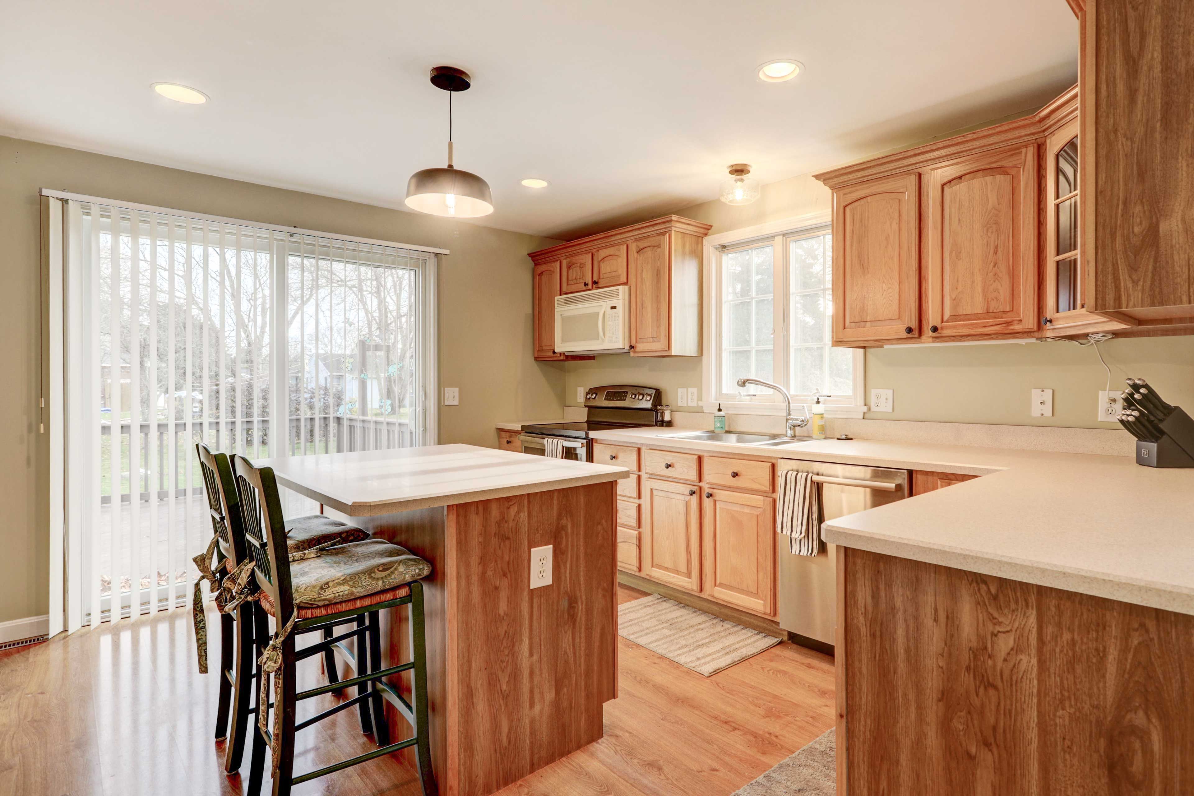Kitchen | Keurig Coffee Maker | Toaster Oven | Blender | Cooking Basics