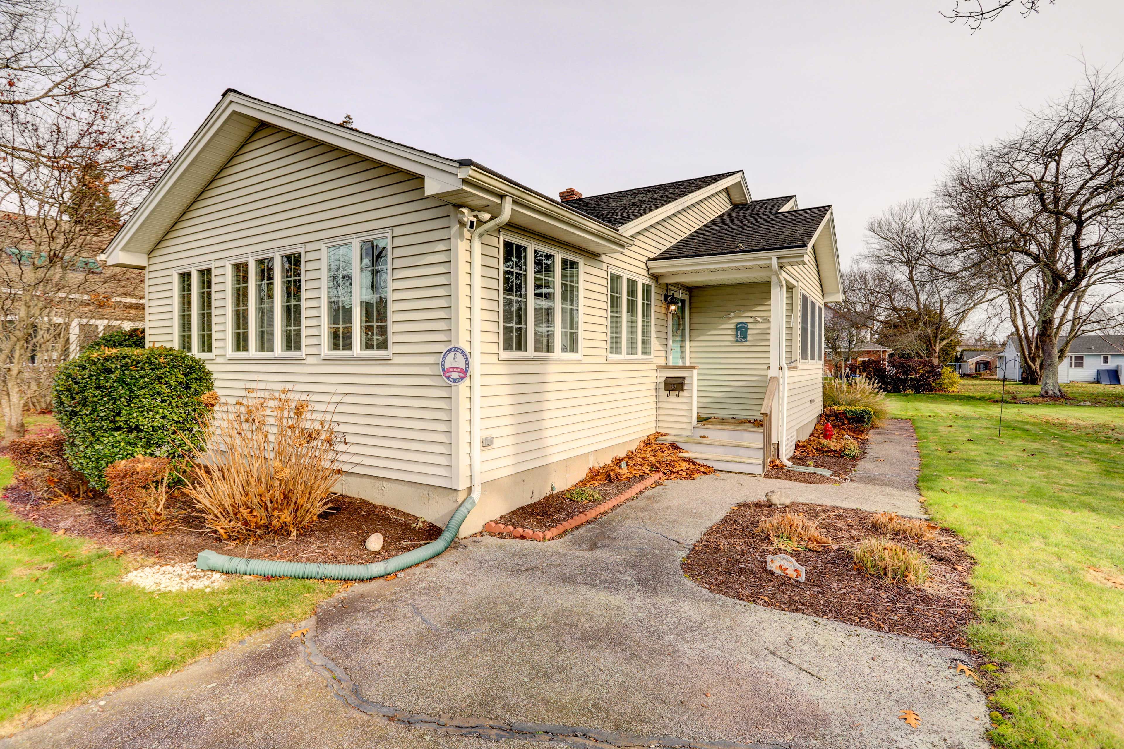 Front Entrance | Keyless Entry