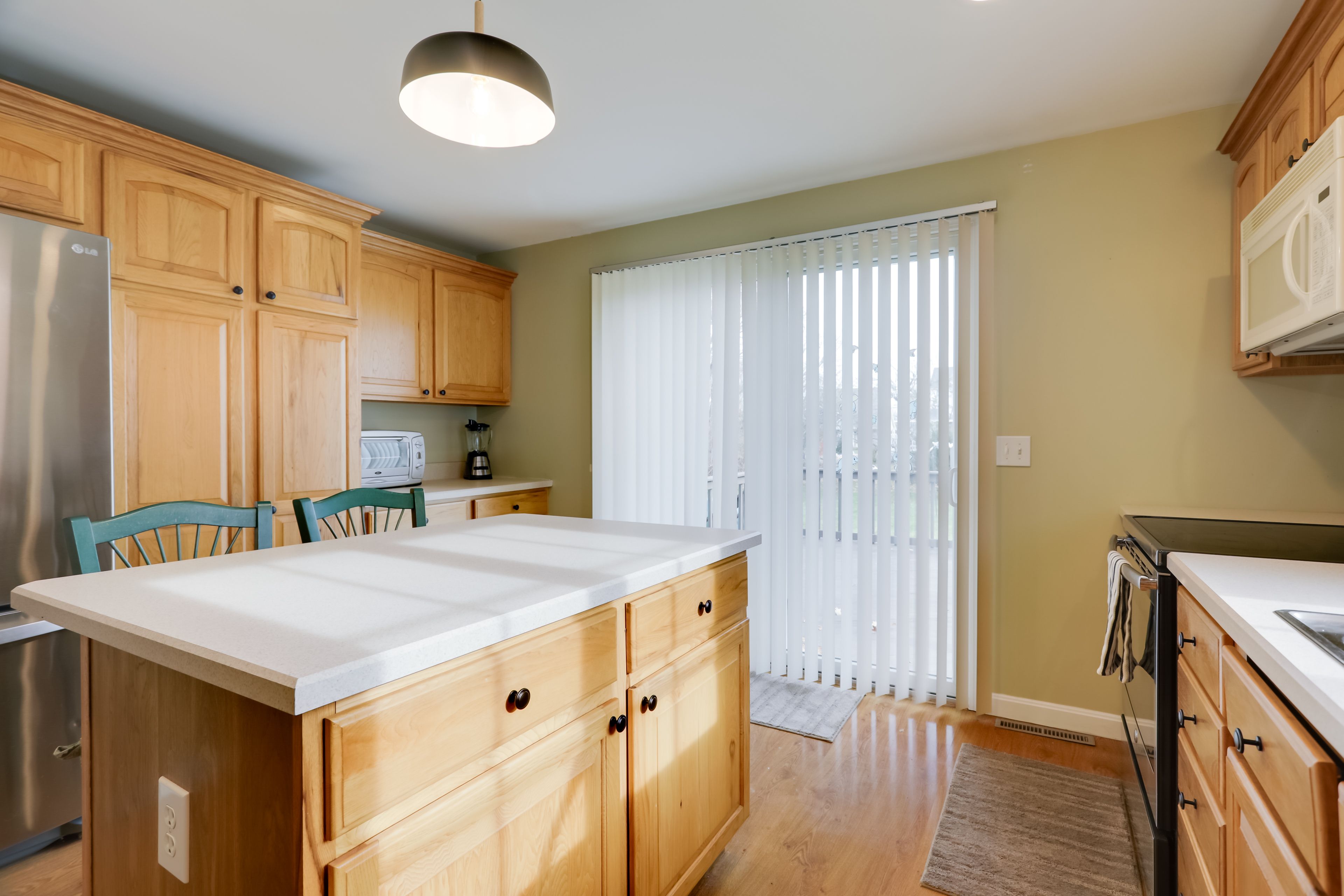 Kitchen | Keurig Coffee Maker | Toaster Oven | Blender | Cooking Basics