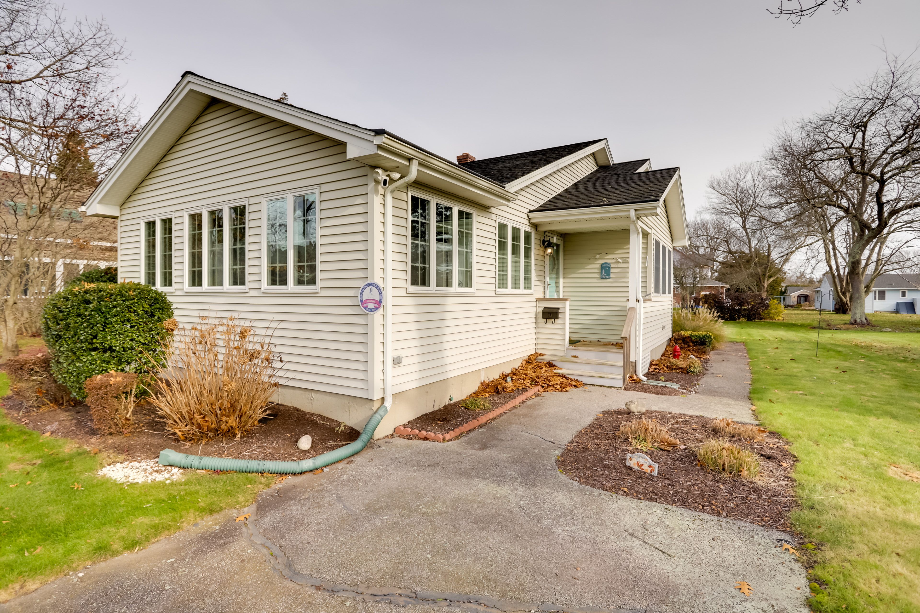 Front Entrance | Keyless Entry