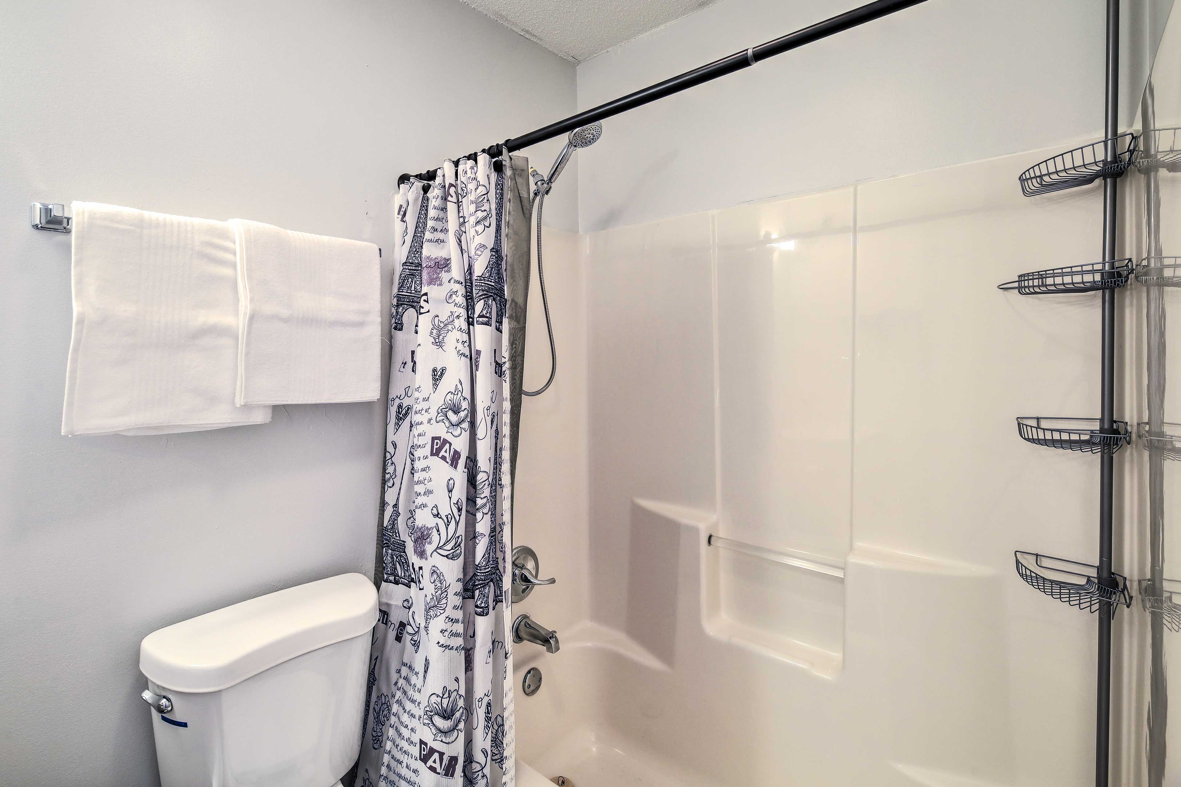 Bathroom | Towels Provided | Complimentary Toiletries