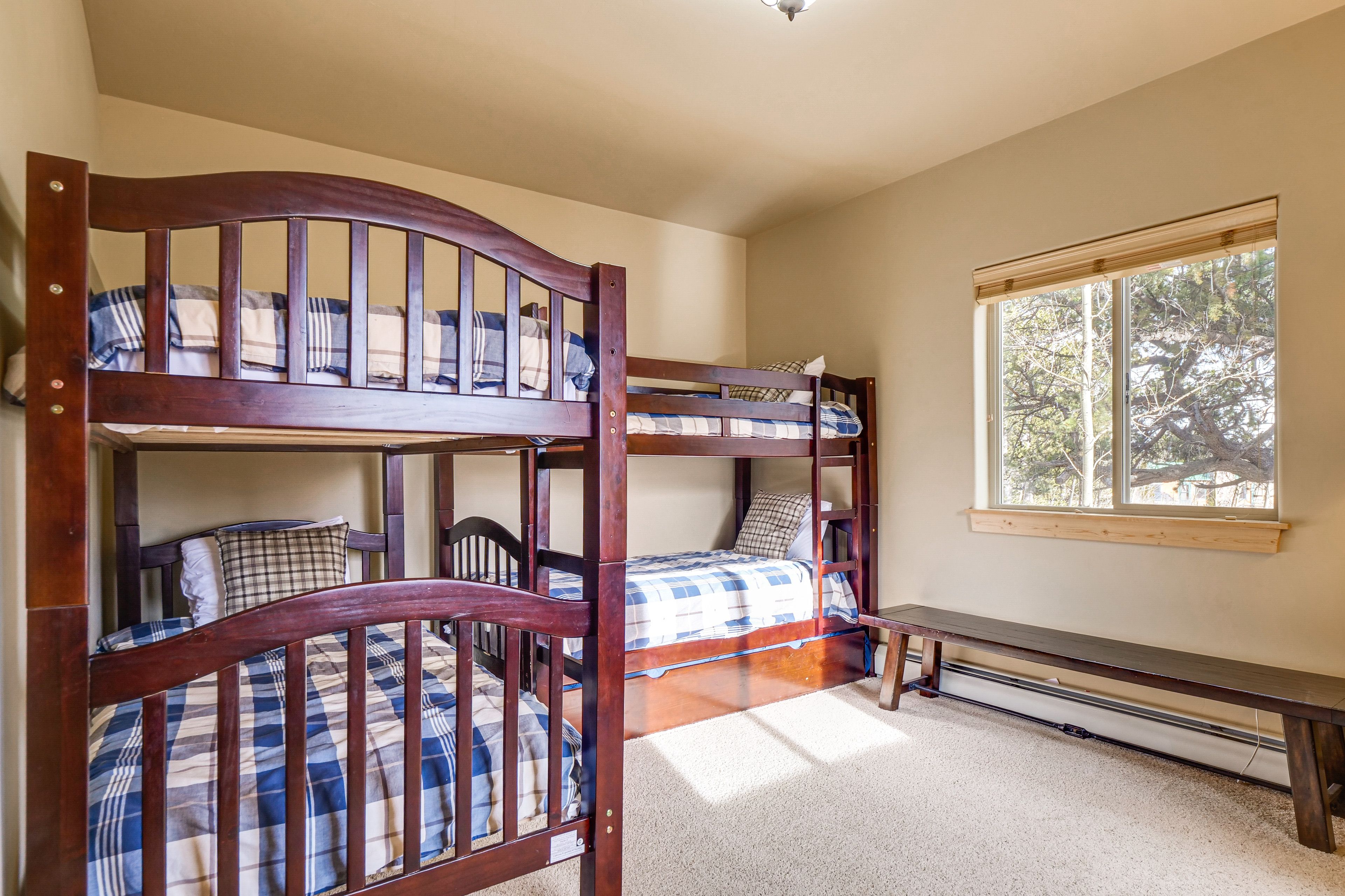Bedroom 3 | Lower Level | 2 Twin Bunk Beds | Trundle Bed | En-Suite Bathroom
