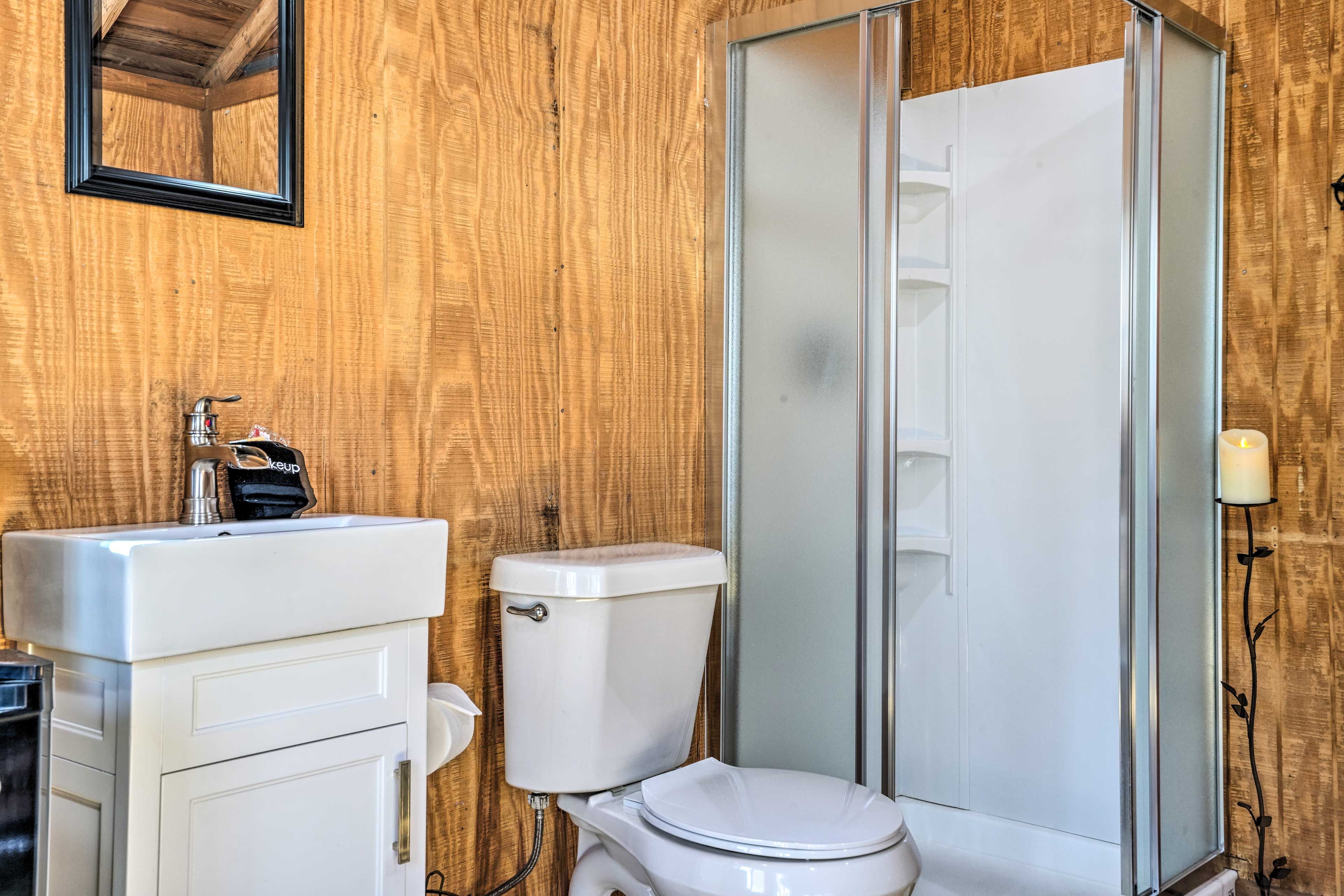 Walk-In Shower | Complimentary Toiletries