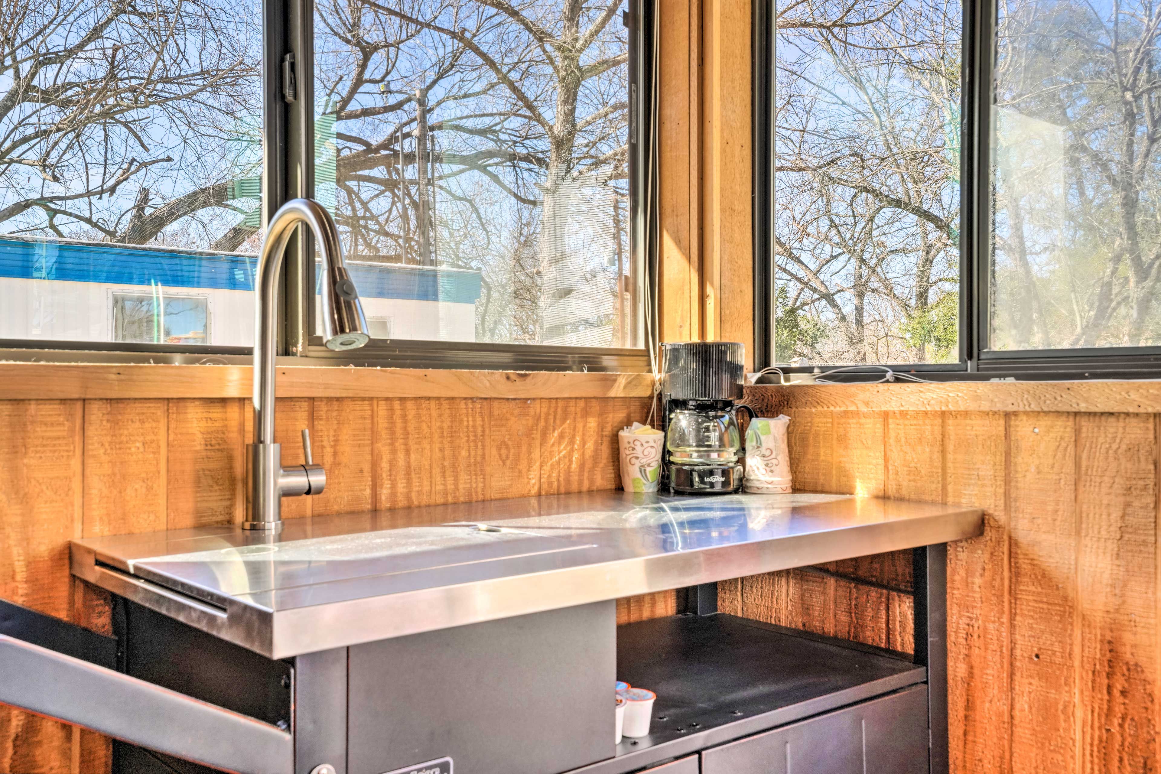 Kitchenette | Drip Coffee Maker