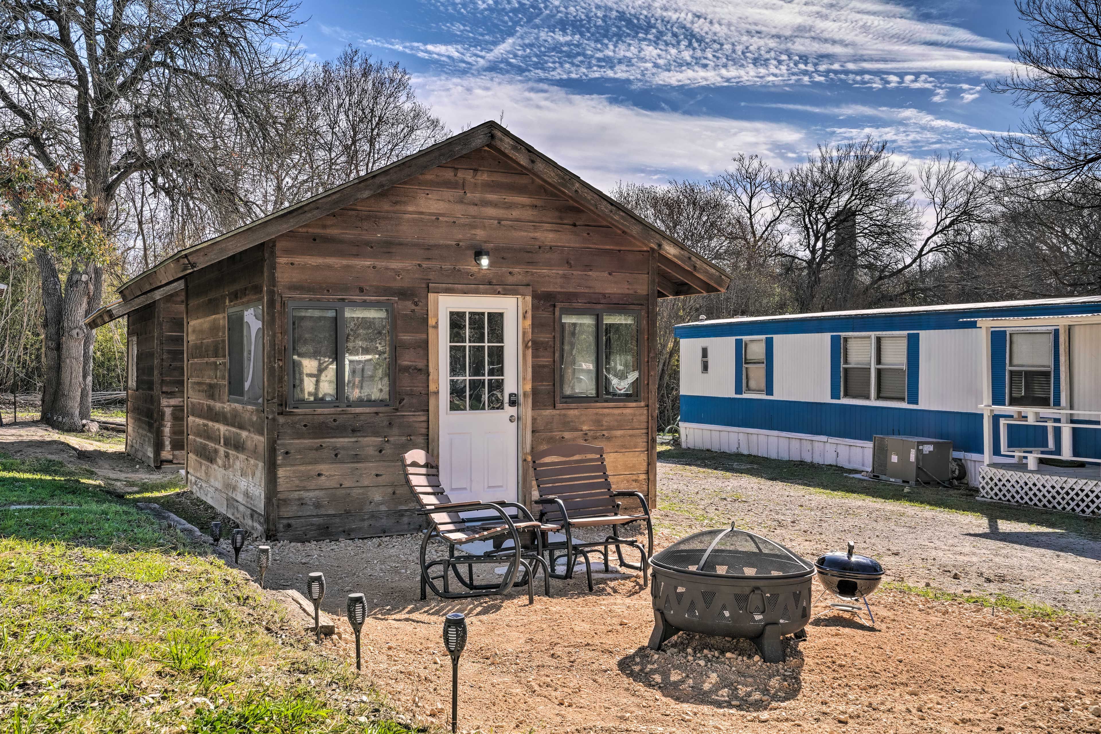 Exterior | Fire Pit | Charcoal Grill