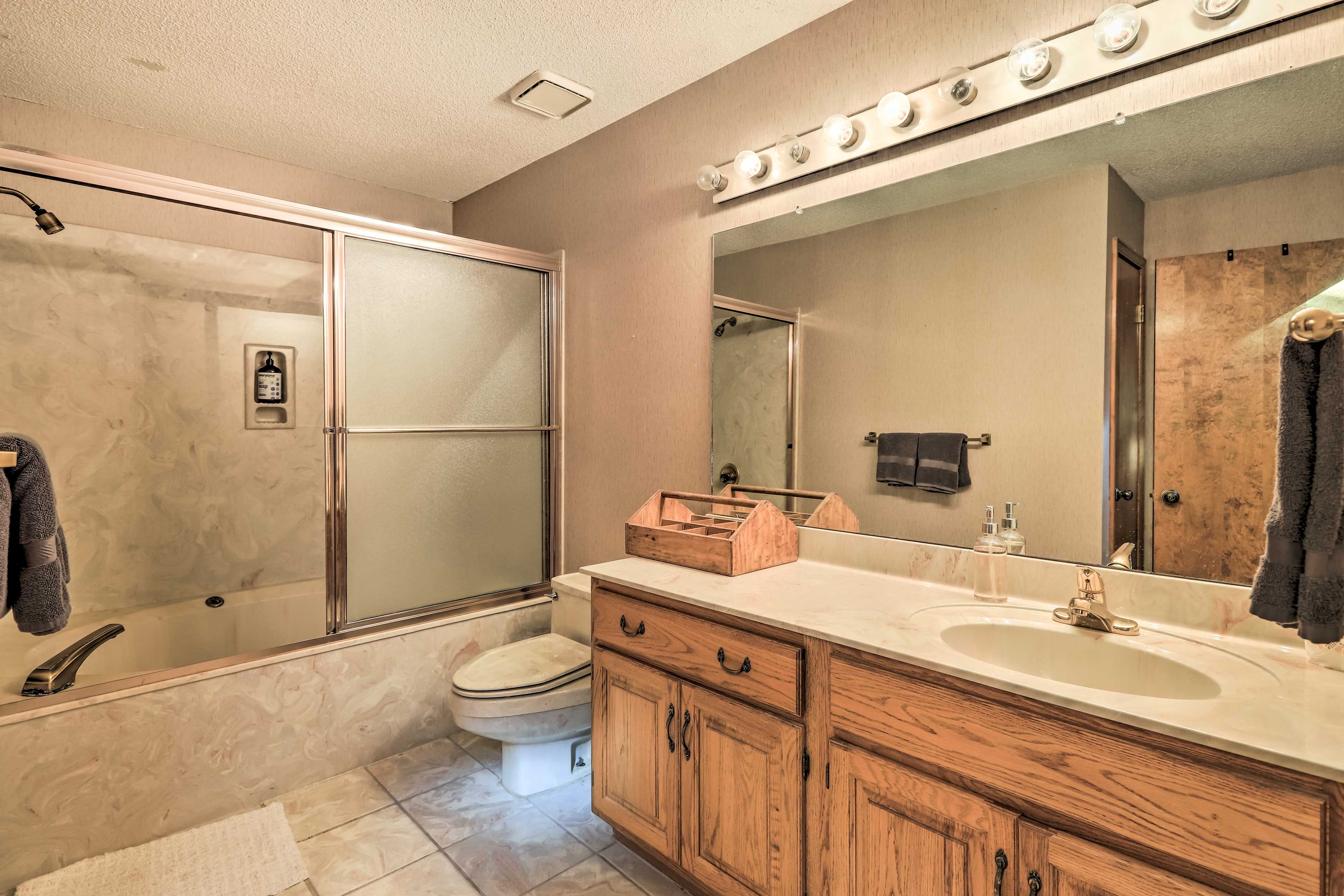 Full Bathroom