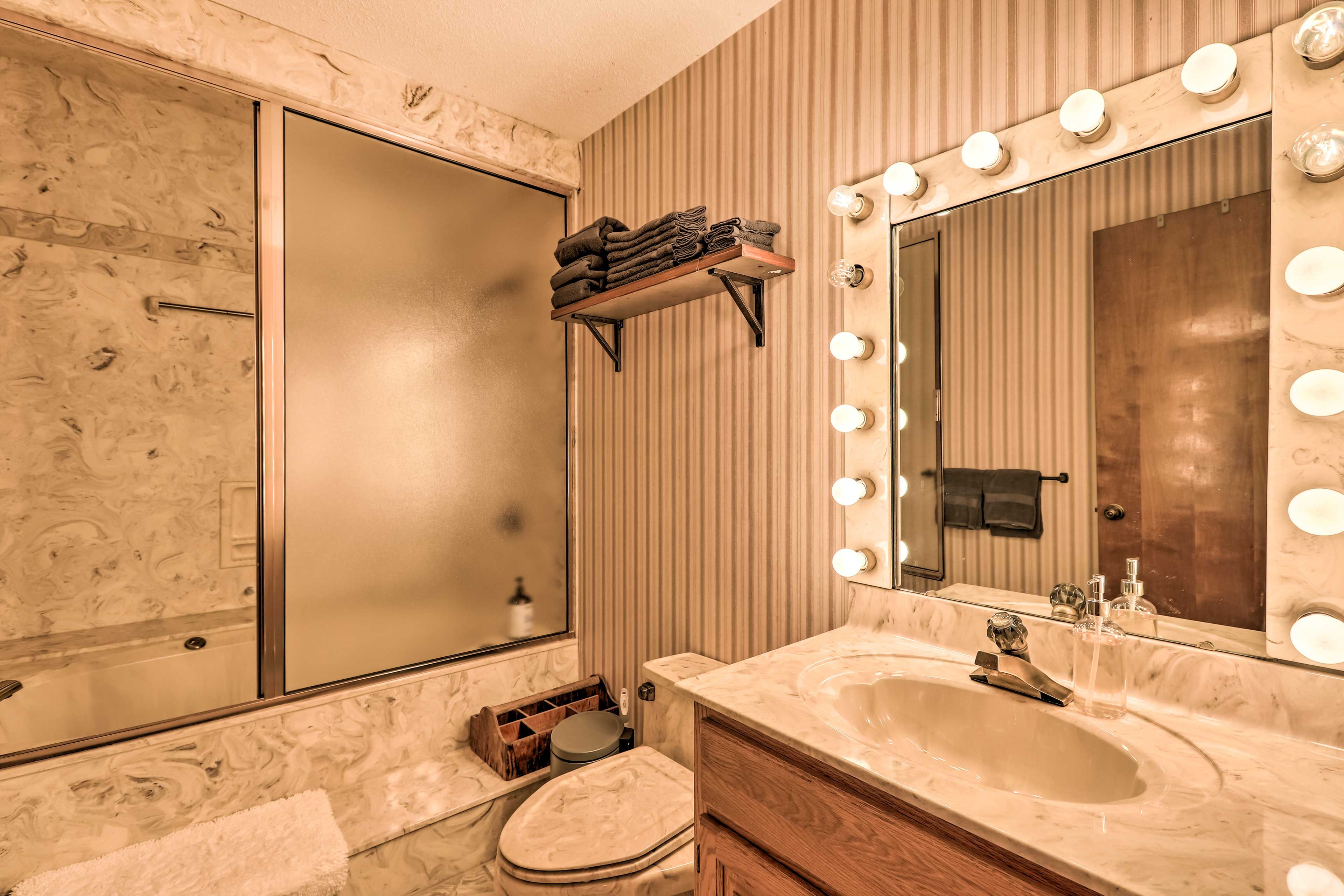Full Bathroom