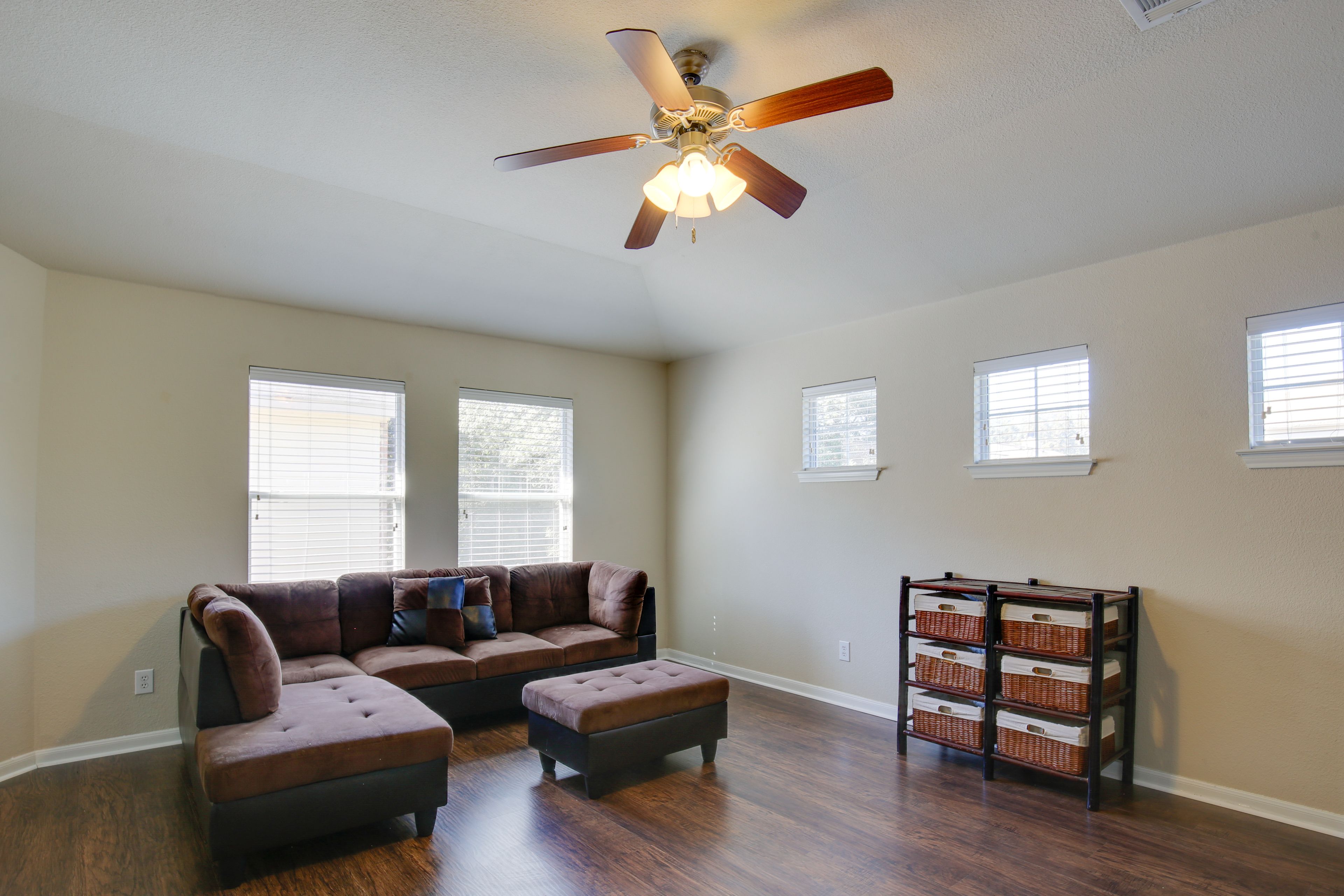 Additional Living Area | 2nd Floor | Laptop-Friendly Workspace