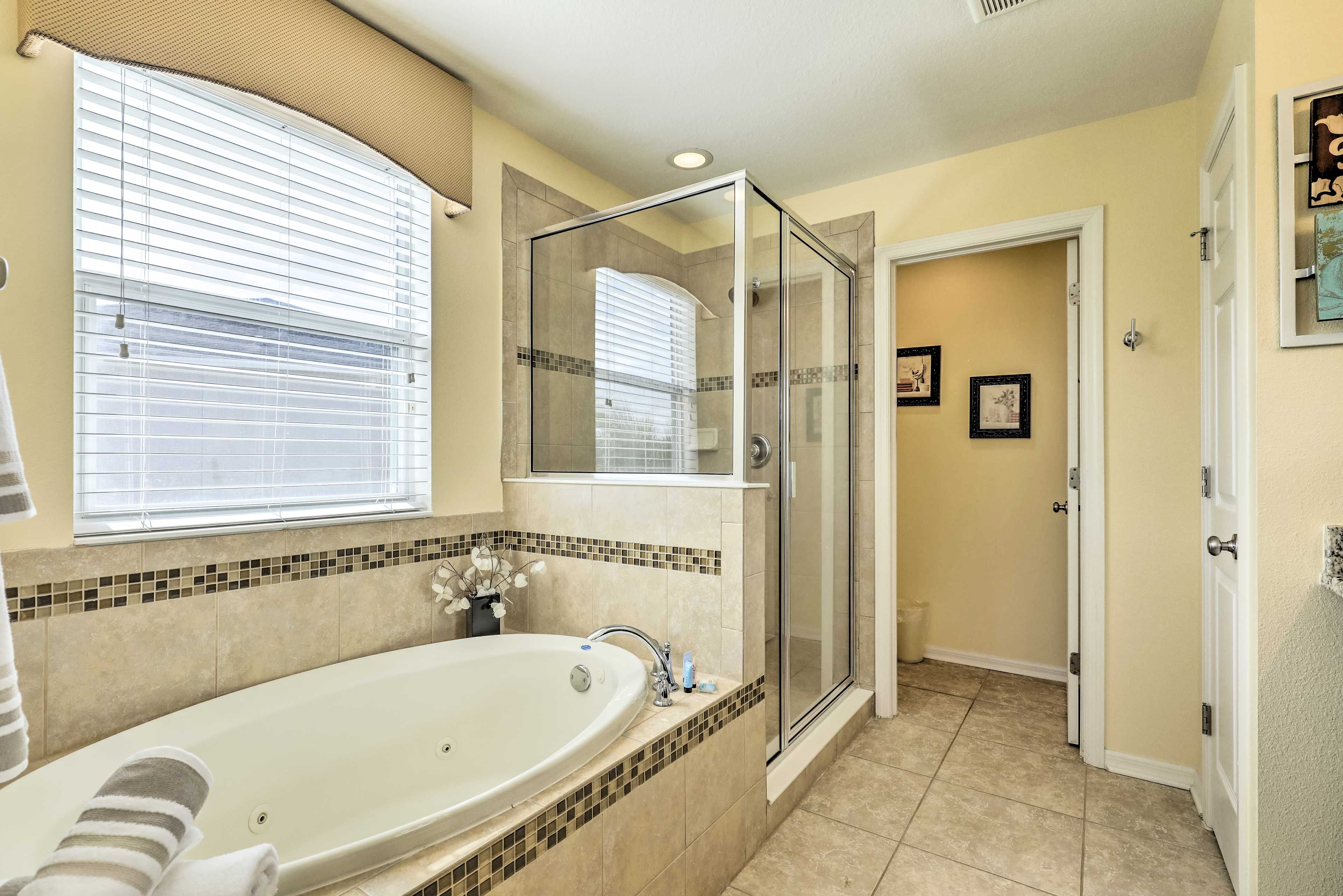 En-Suite Bathroom | 2nd Floor | Towels Provided