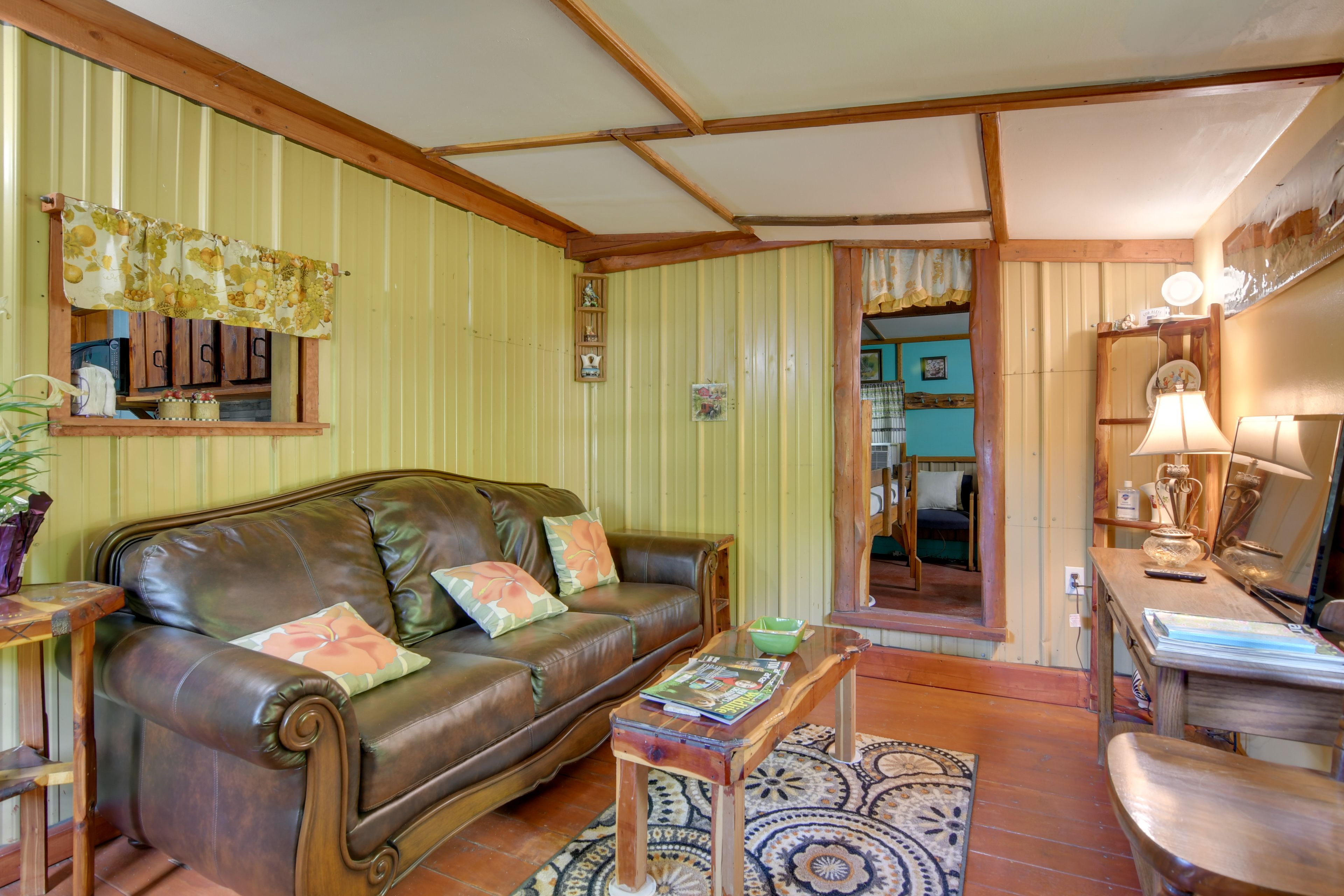 Living Room | Single-Story