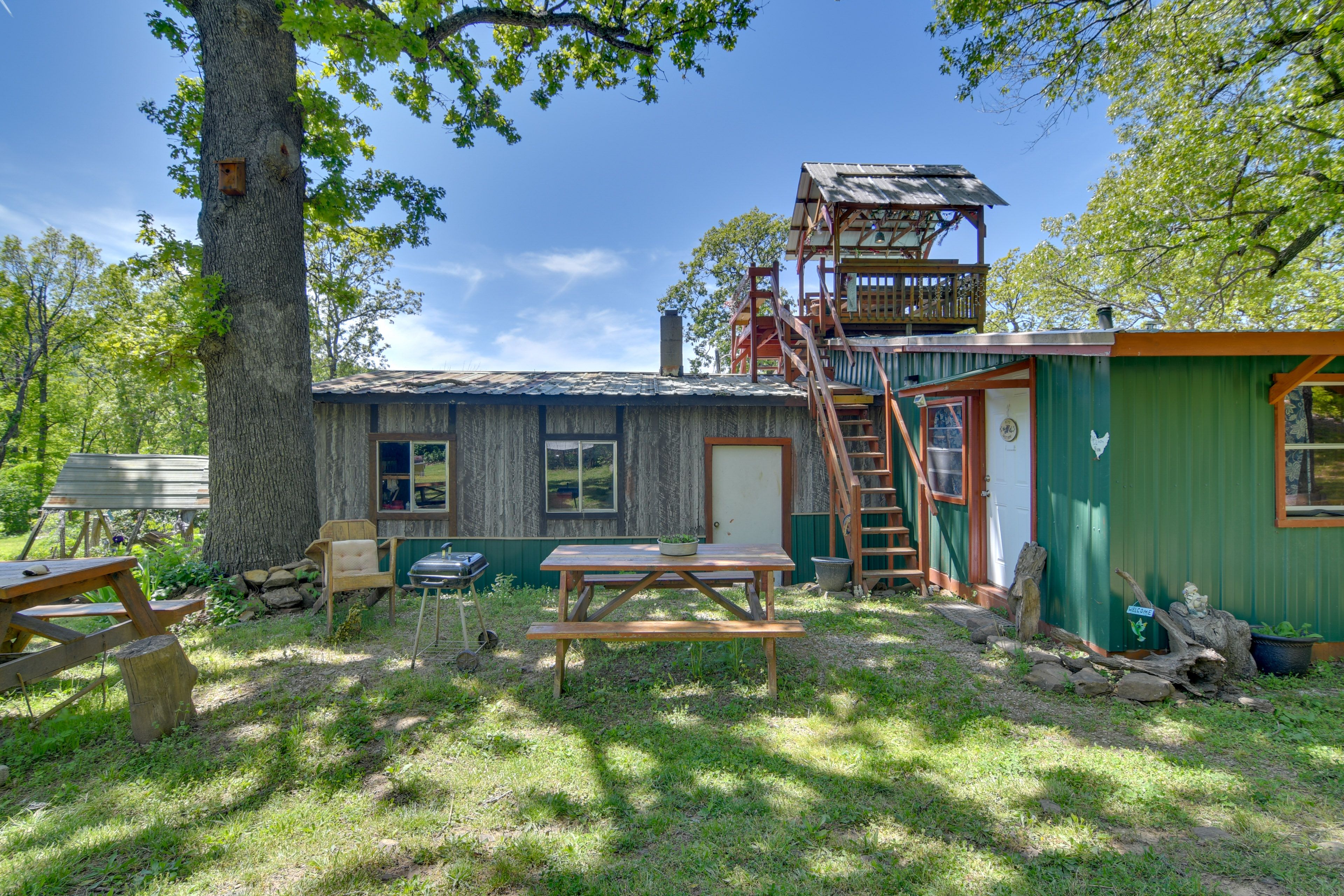 Front Exterior | Backyard | Outdoor Dining Area