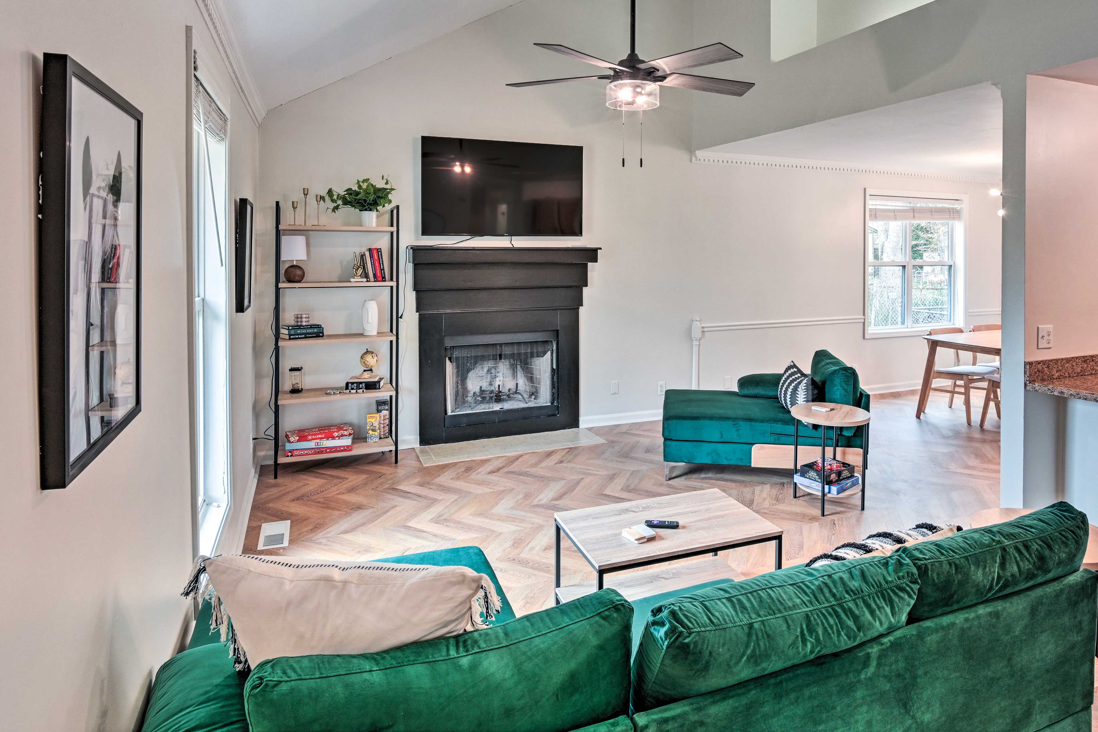 Living Room | Smart TV