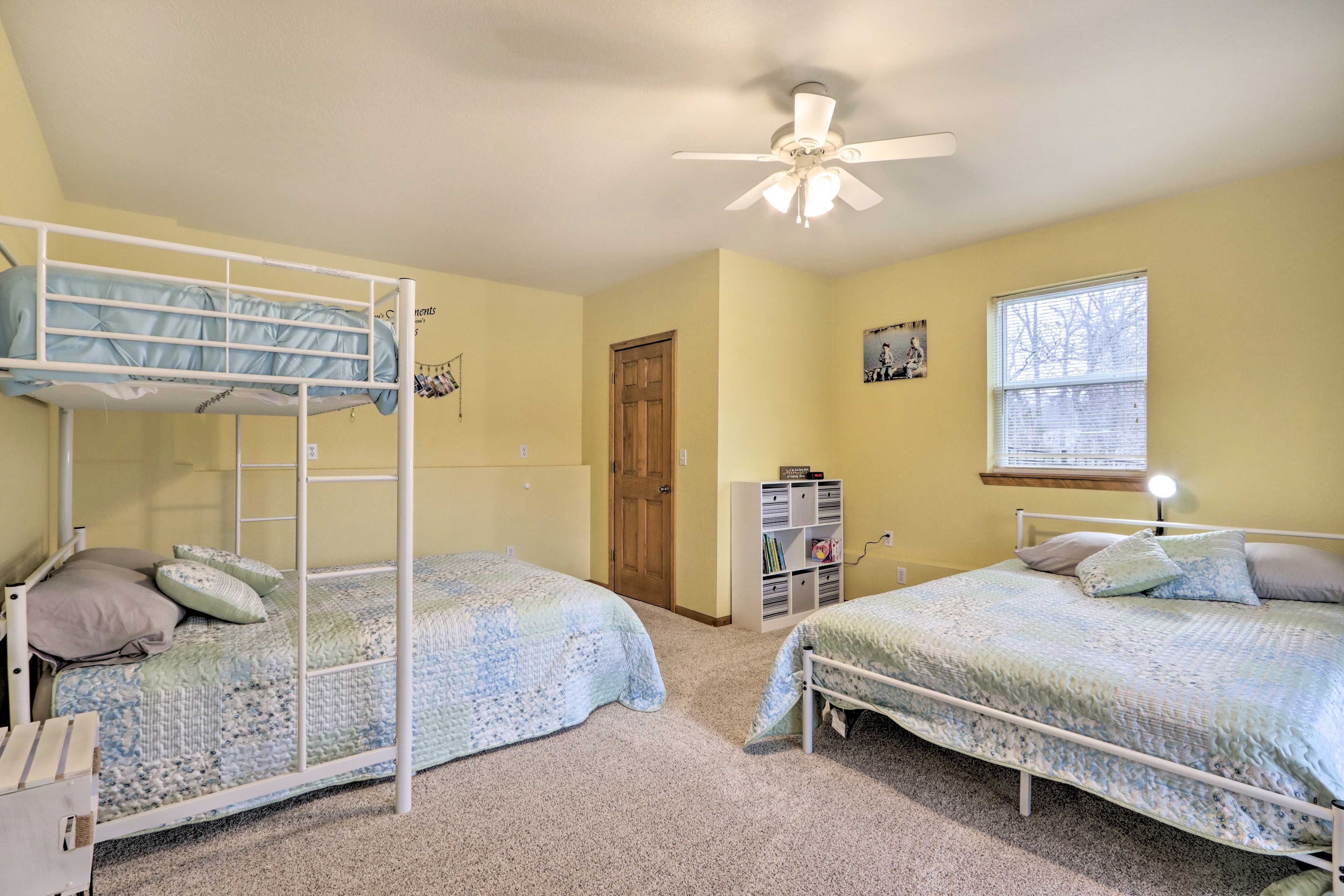 Bedroom 3 | Lower Level | Twin/Queen Bunk Bed | Queen Bed