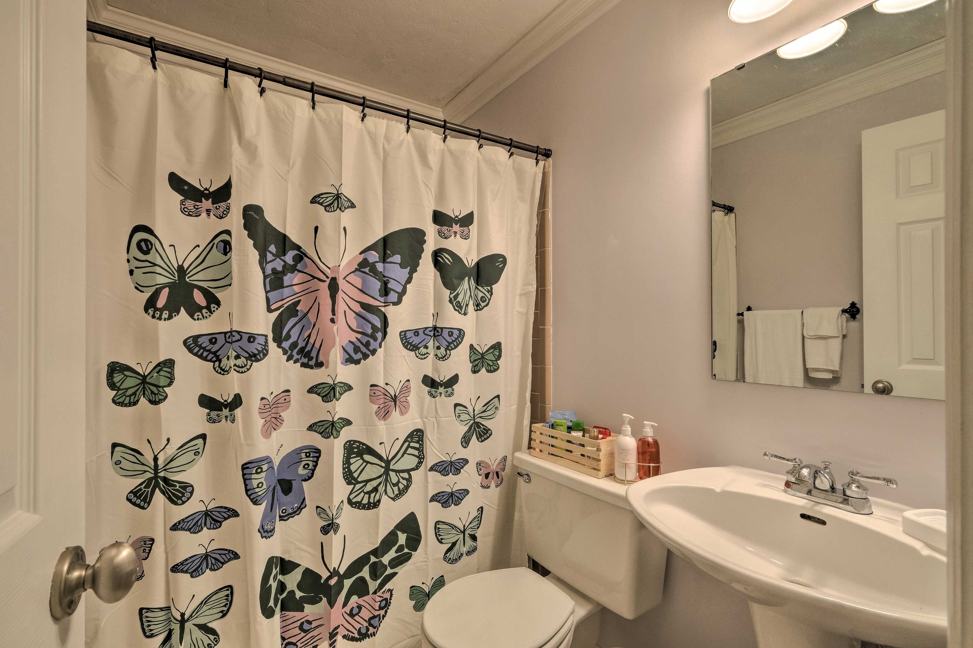Full Bathroom