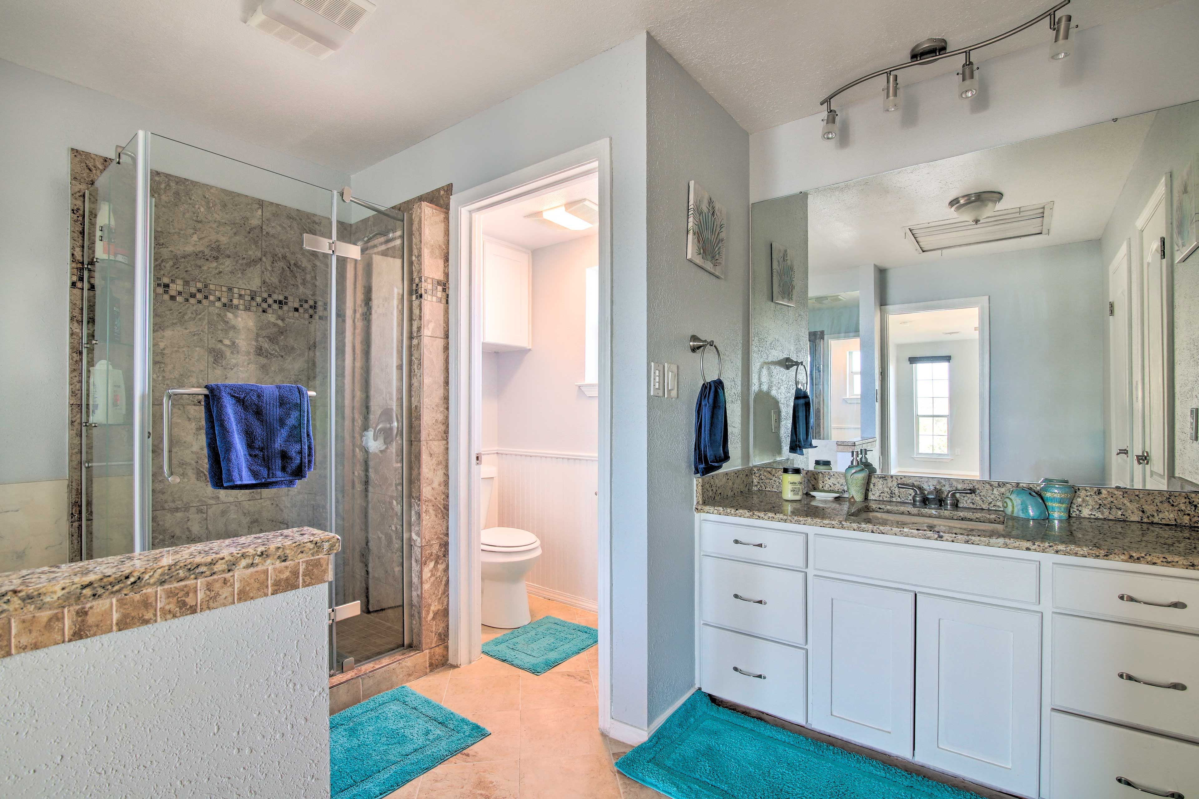 Full En-Suite Bathroom | Complimentary Toiletries