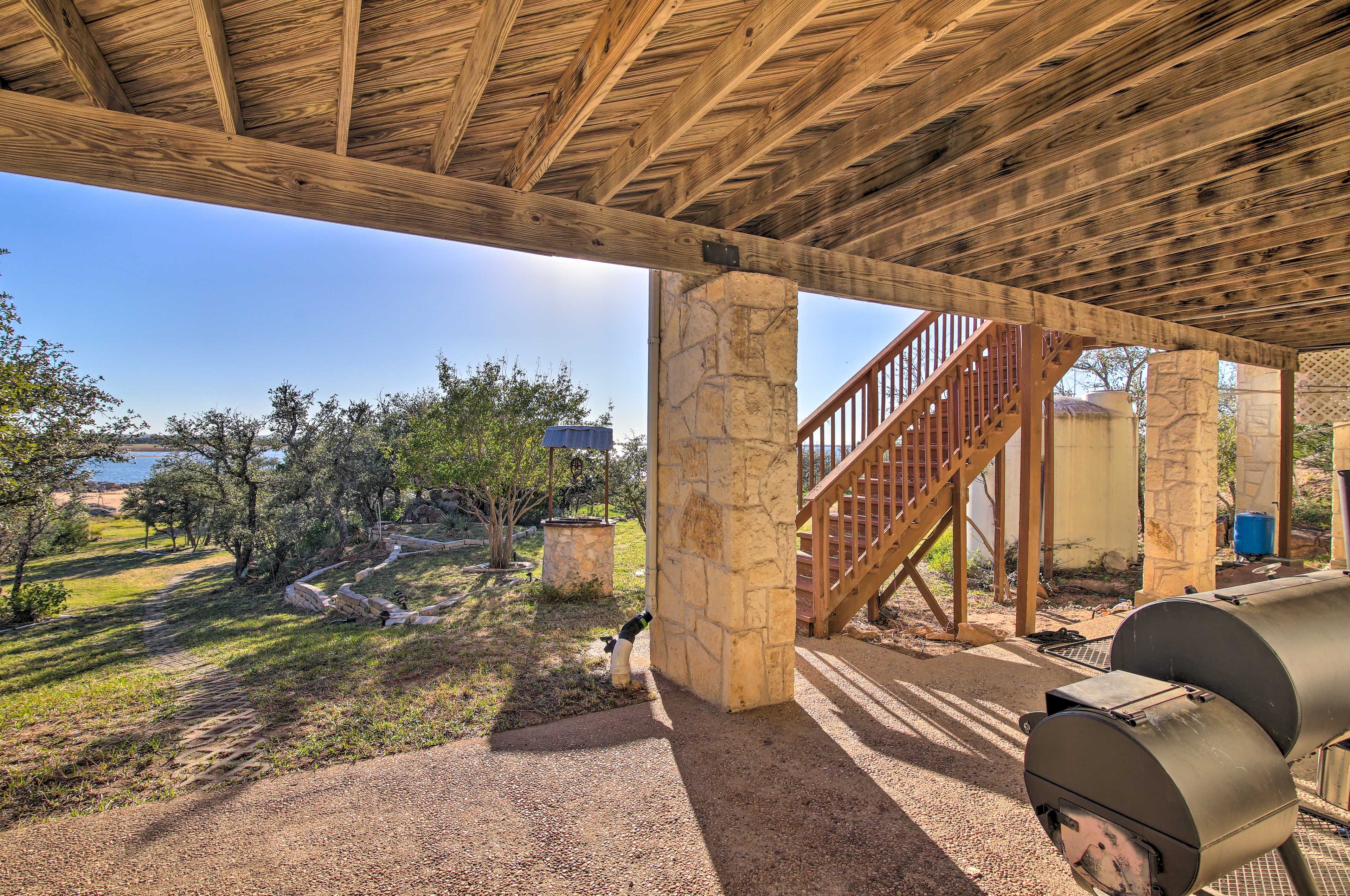 Covered Patio | Charcoal Smoker Grill