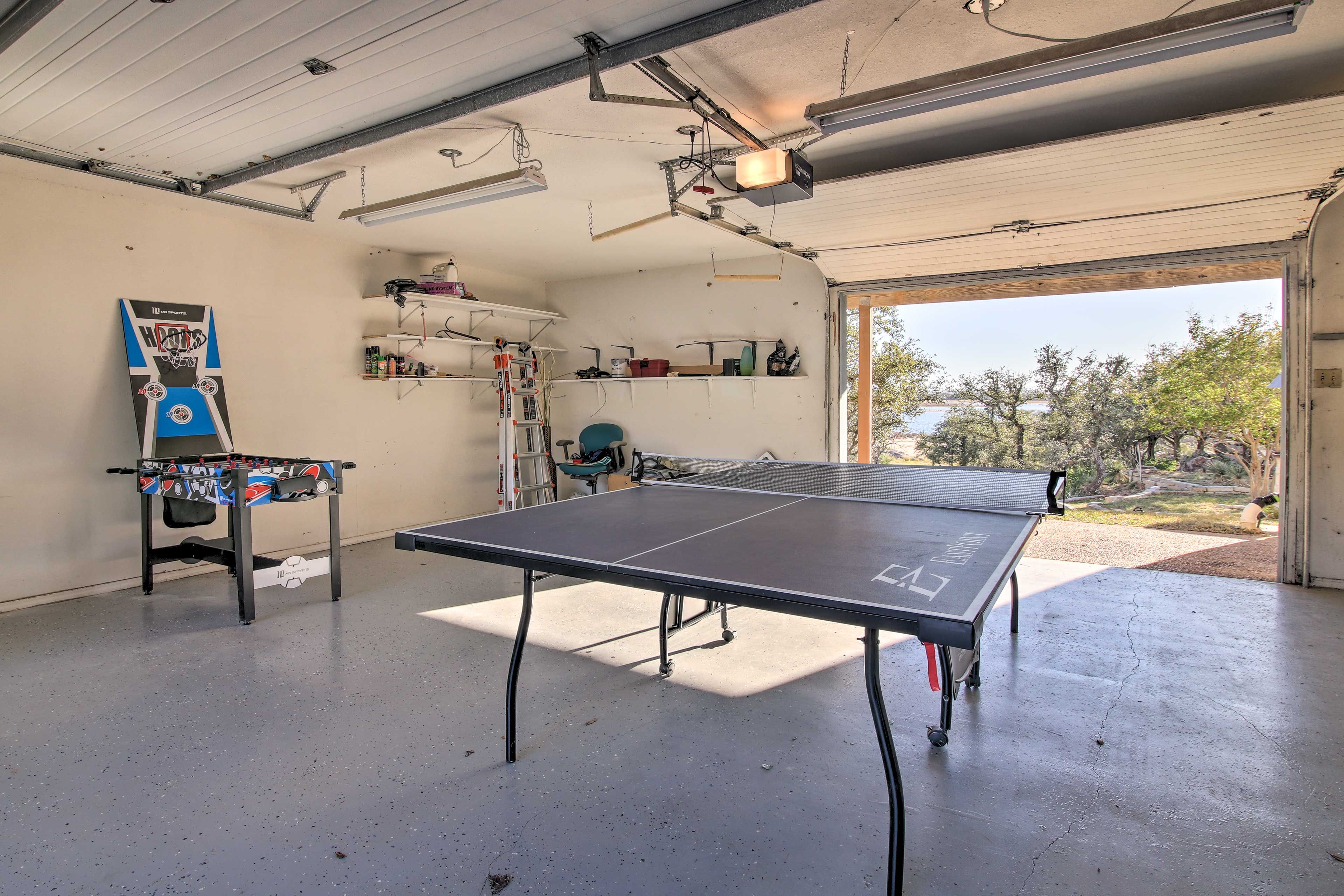 Game Room (Garage) | Ping Pong Table | Foosball Table | Mini Basketball Hoop