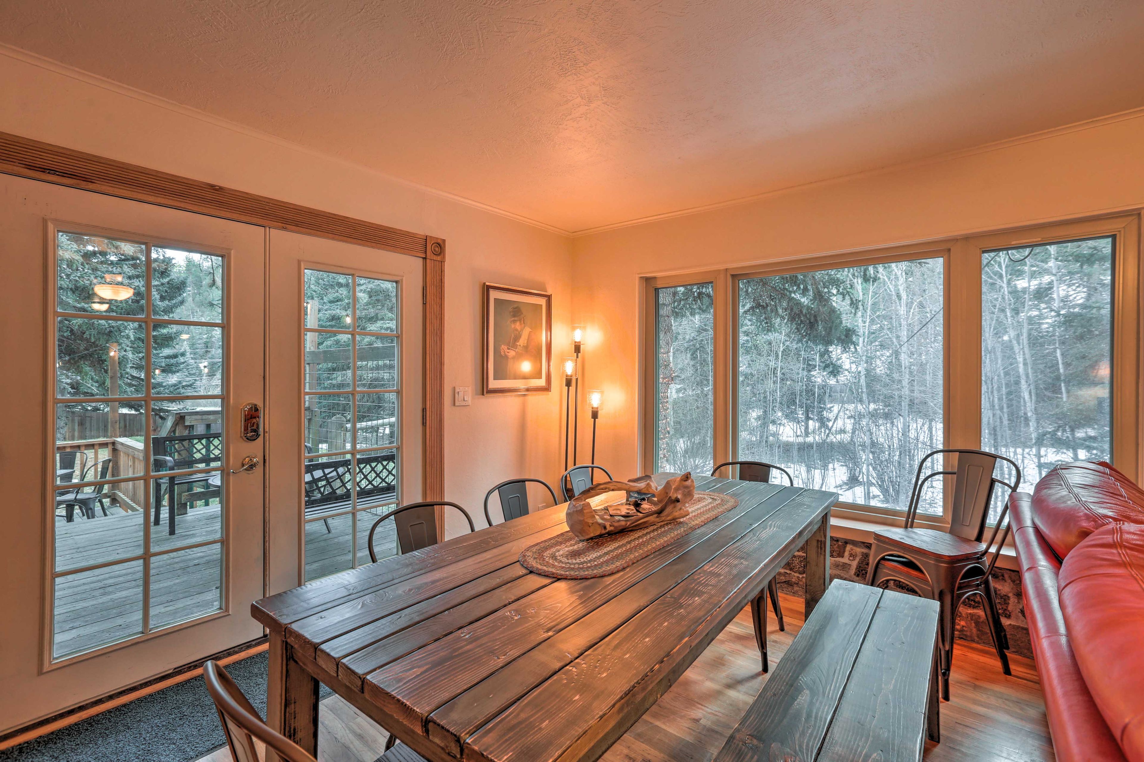 Dining Area | Forest View