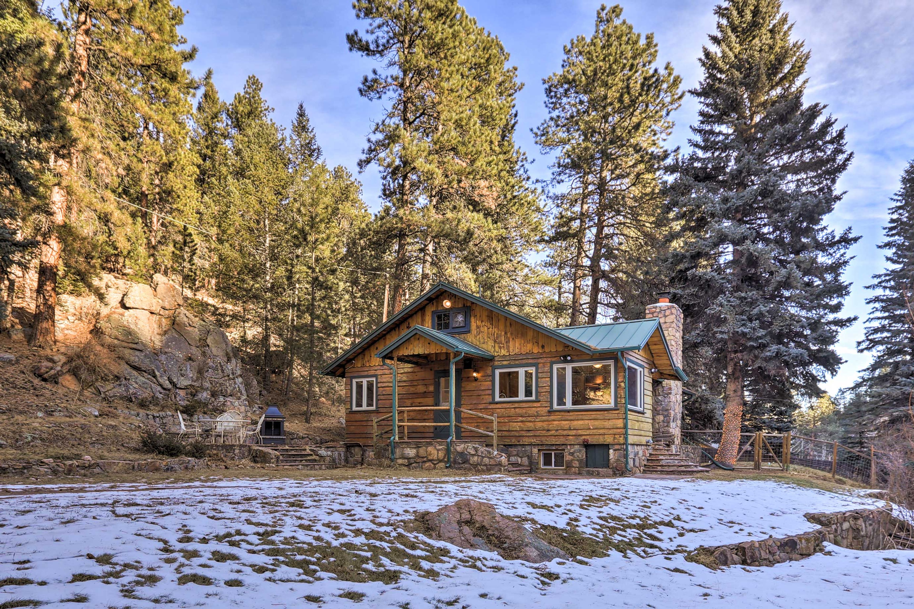 Evergreen Vacation Rental | 3BR | 3BA | 2,378 Sq Ft | Steps Required