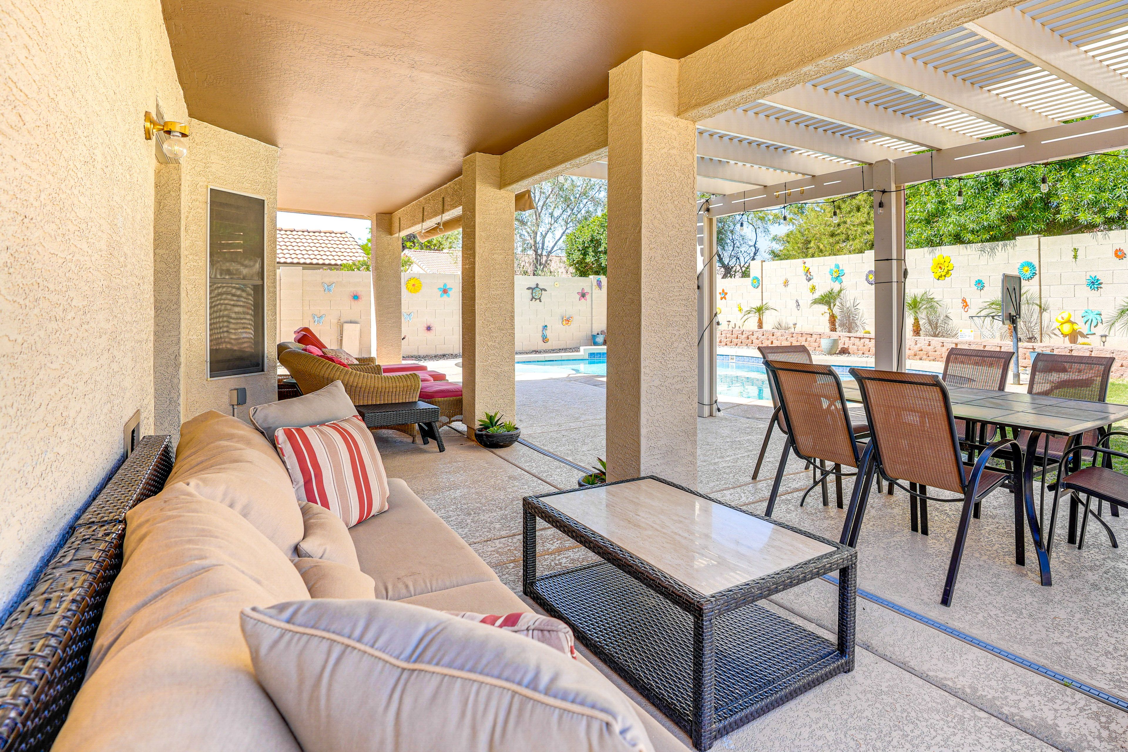 Furnished Patio