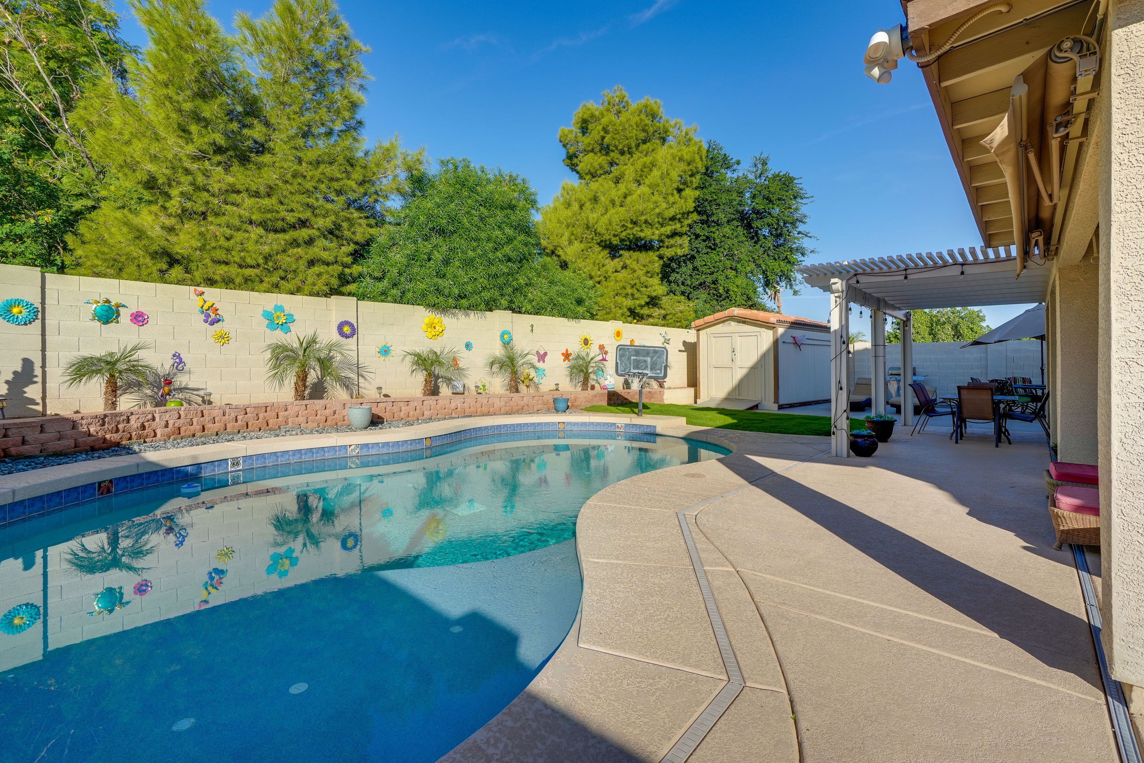 Private Pool (3'-5') | Pool Basketball Hoop | Outdoor Dining Area | Fenced Yard