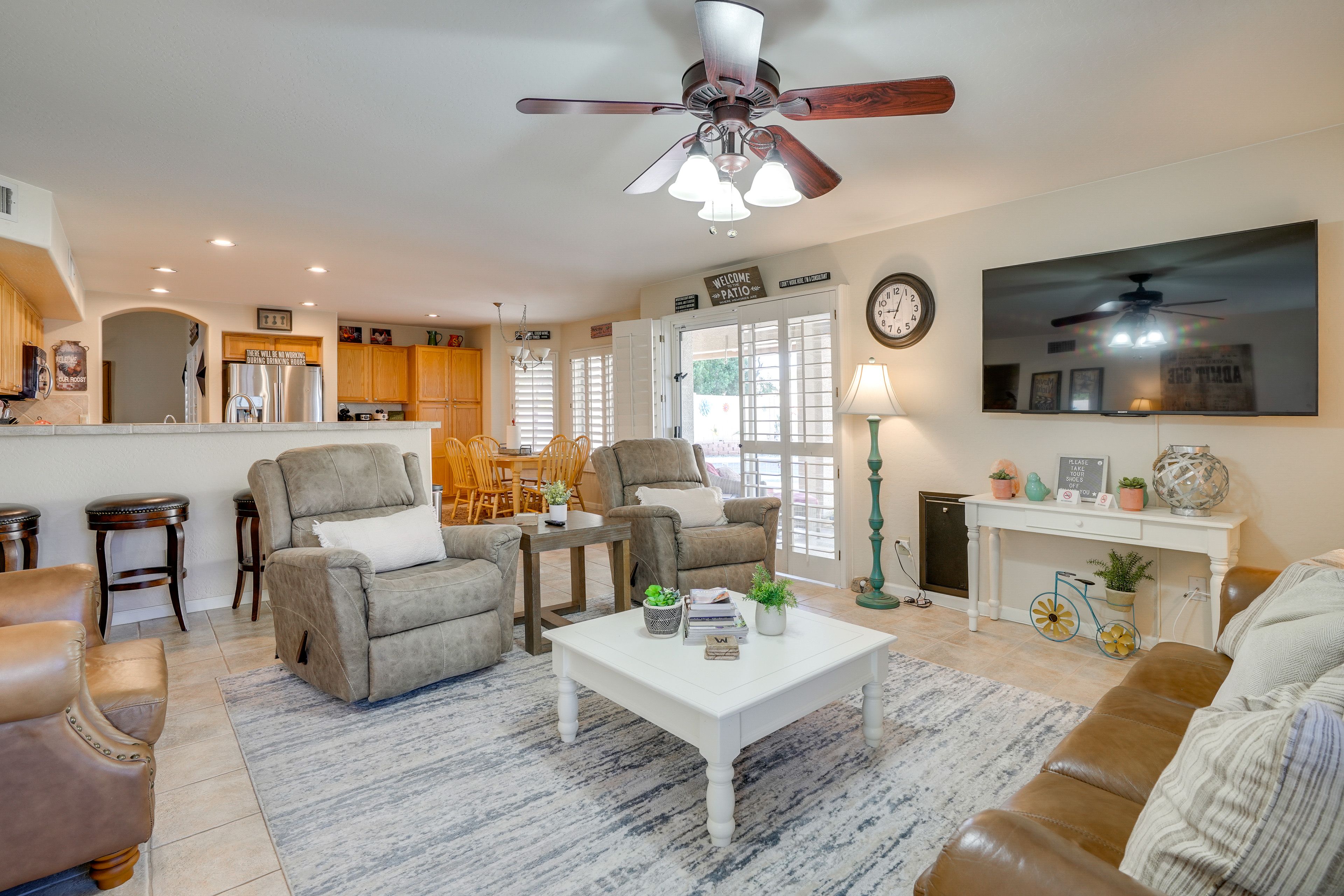 Interior | Open Floor Plan | Free WiFi