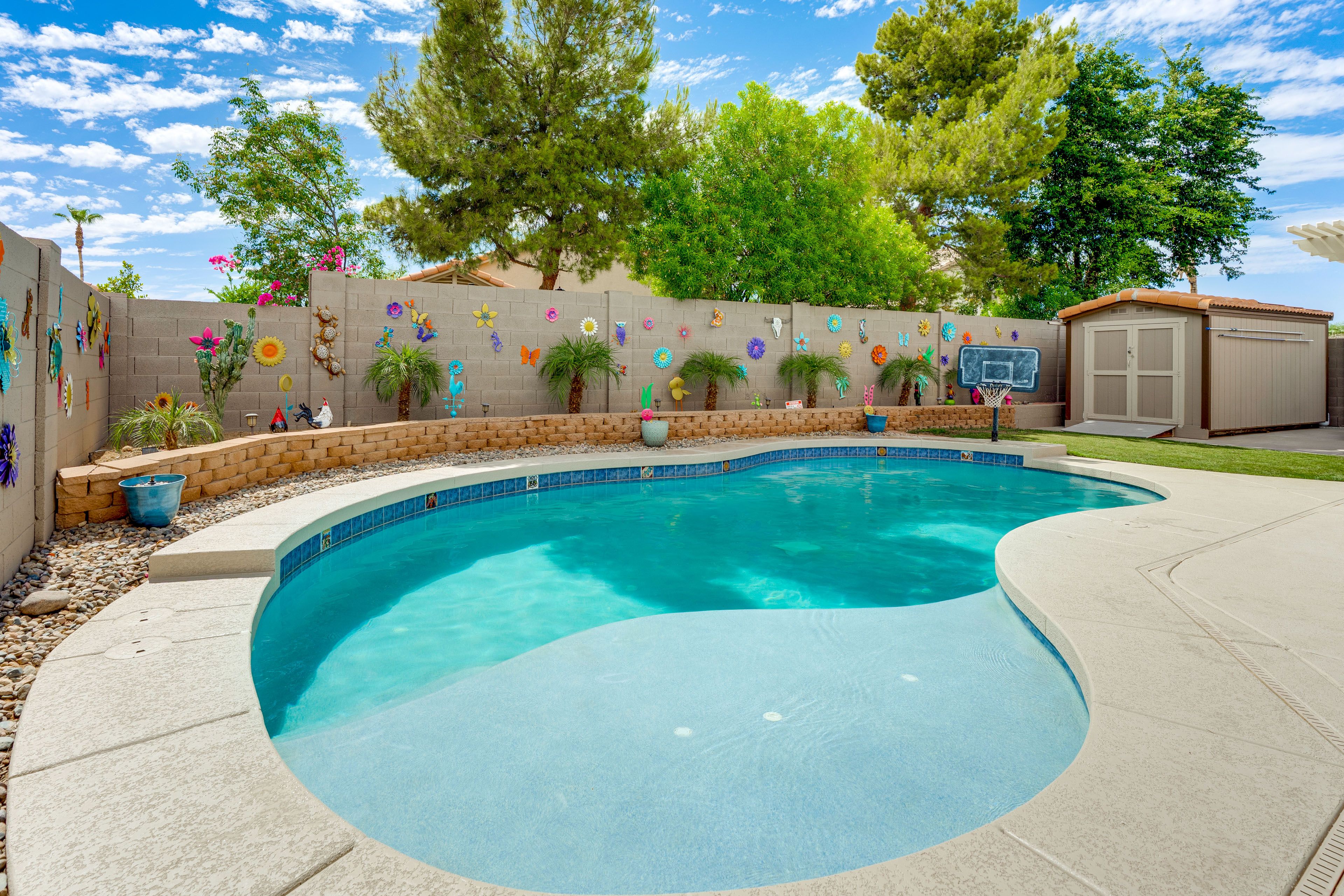 Private Pool (3'-5') | Pool Basketball Hoop | Outdoor Dining Area | Fenced Yard