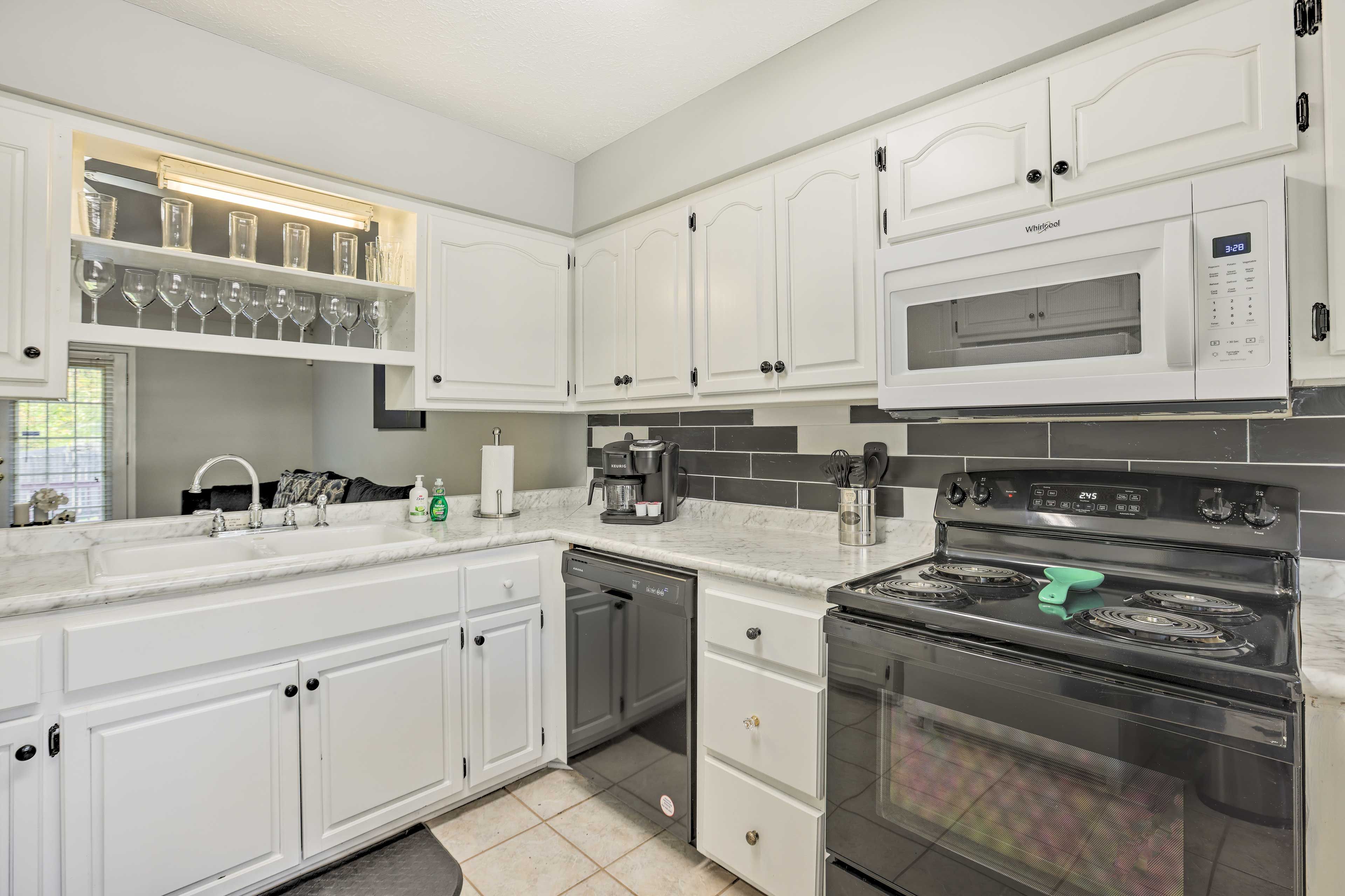 Kitchen | Single Story | Cooking Basics