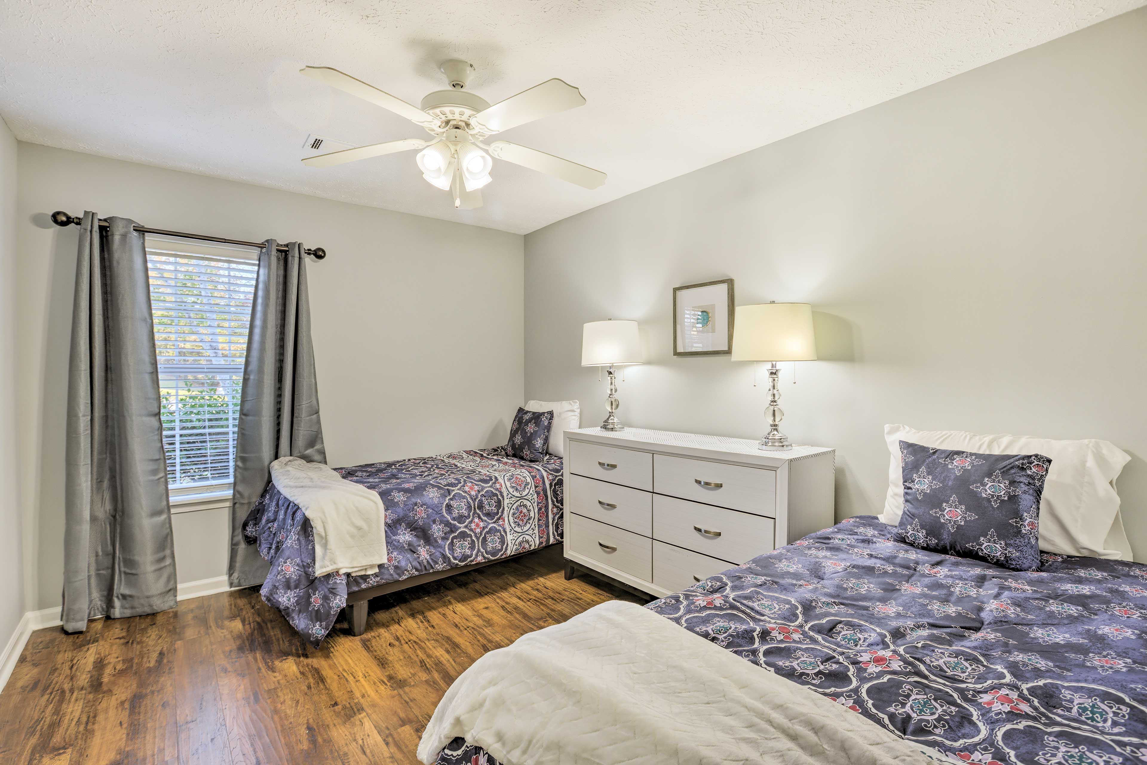 Bedroom 2 | 2 Twin Beds