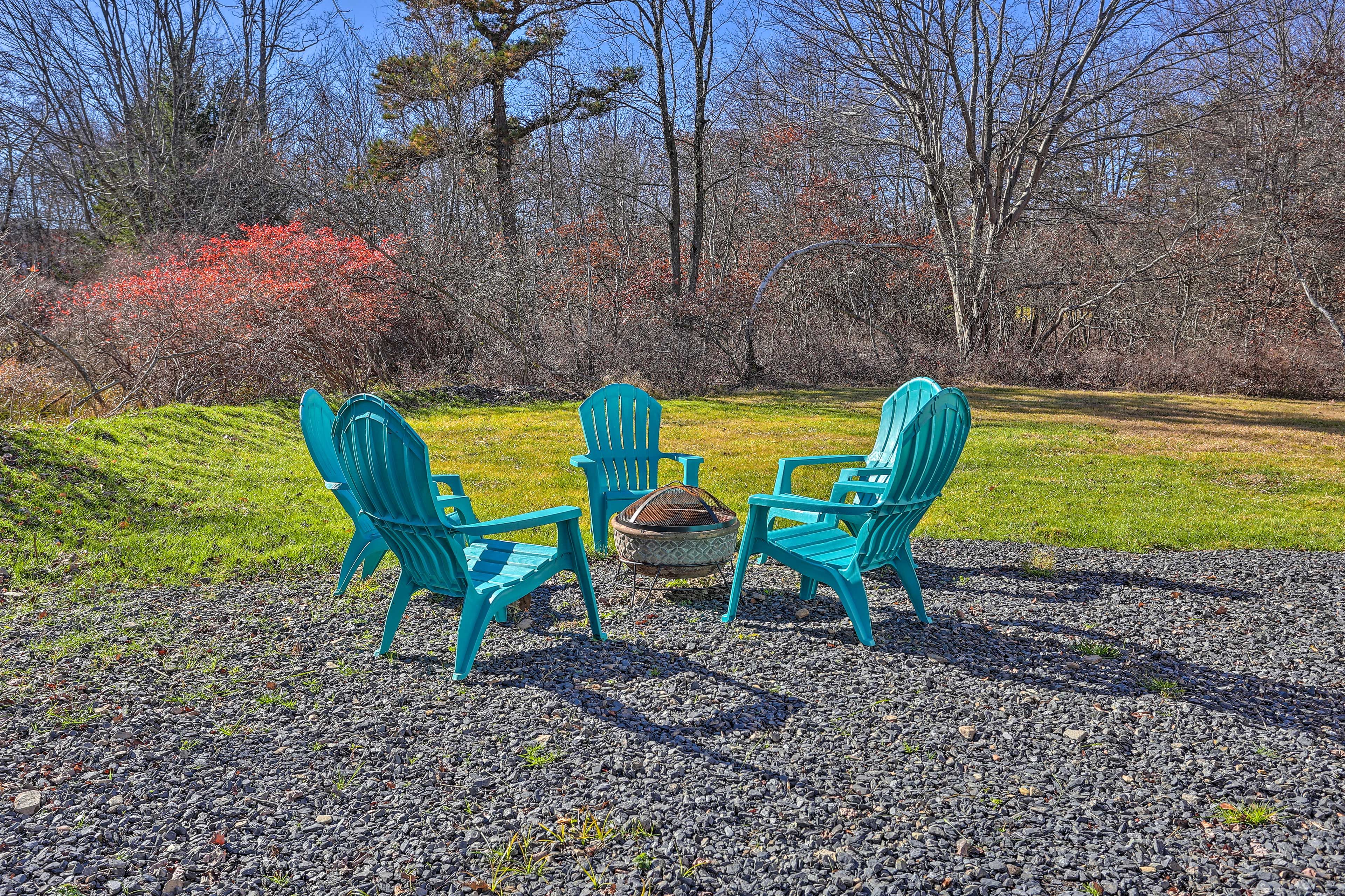 Private Yard | Fire Pit