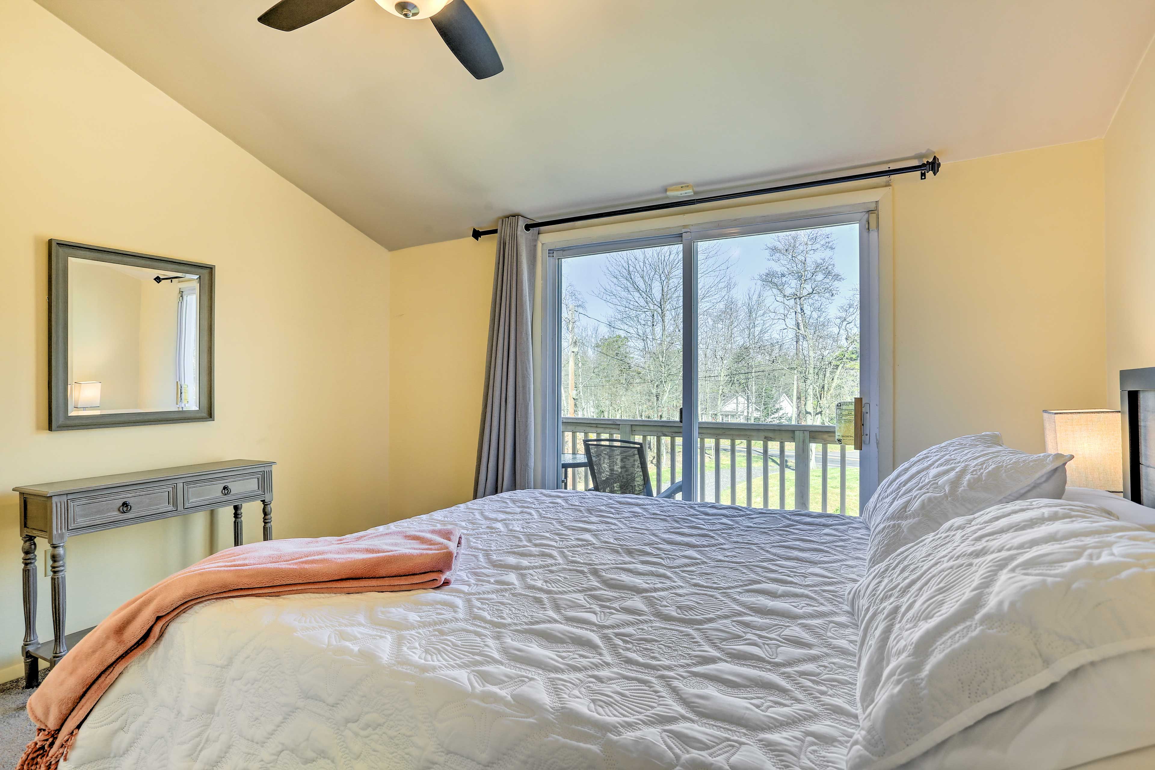 Bedroom 2 | Queen Bed | 2nd Floor | Balcony Access | Hangers