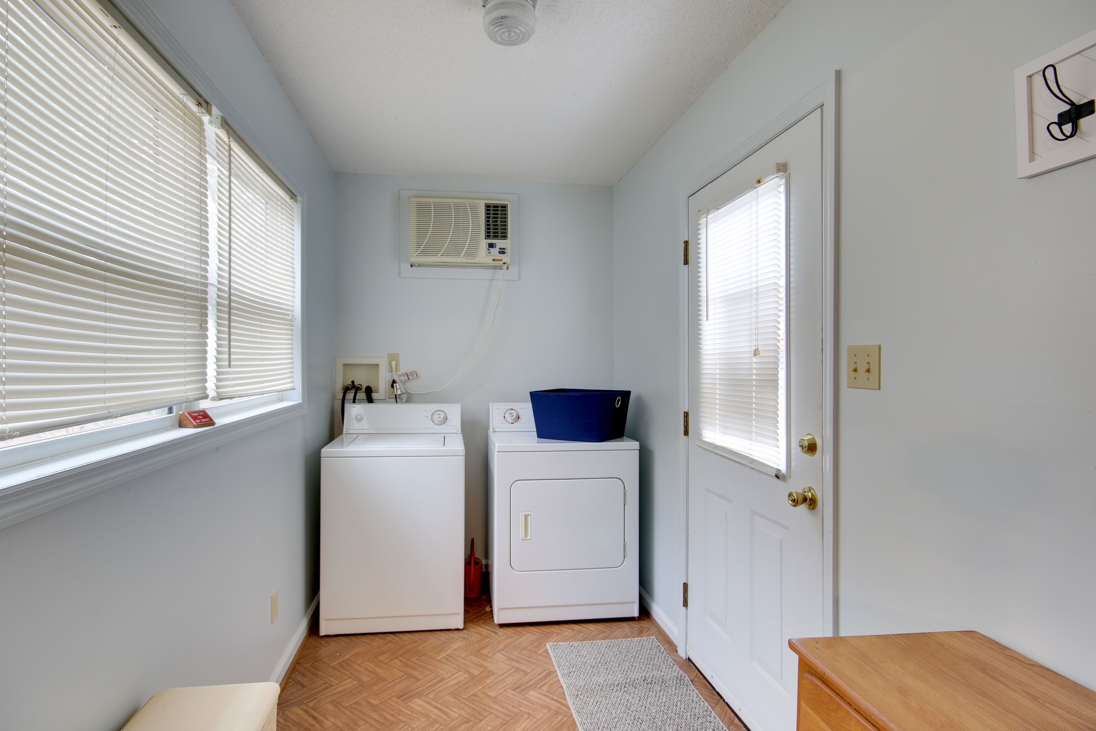 In-Unit Laundry | Washer & Dryer
