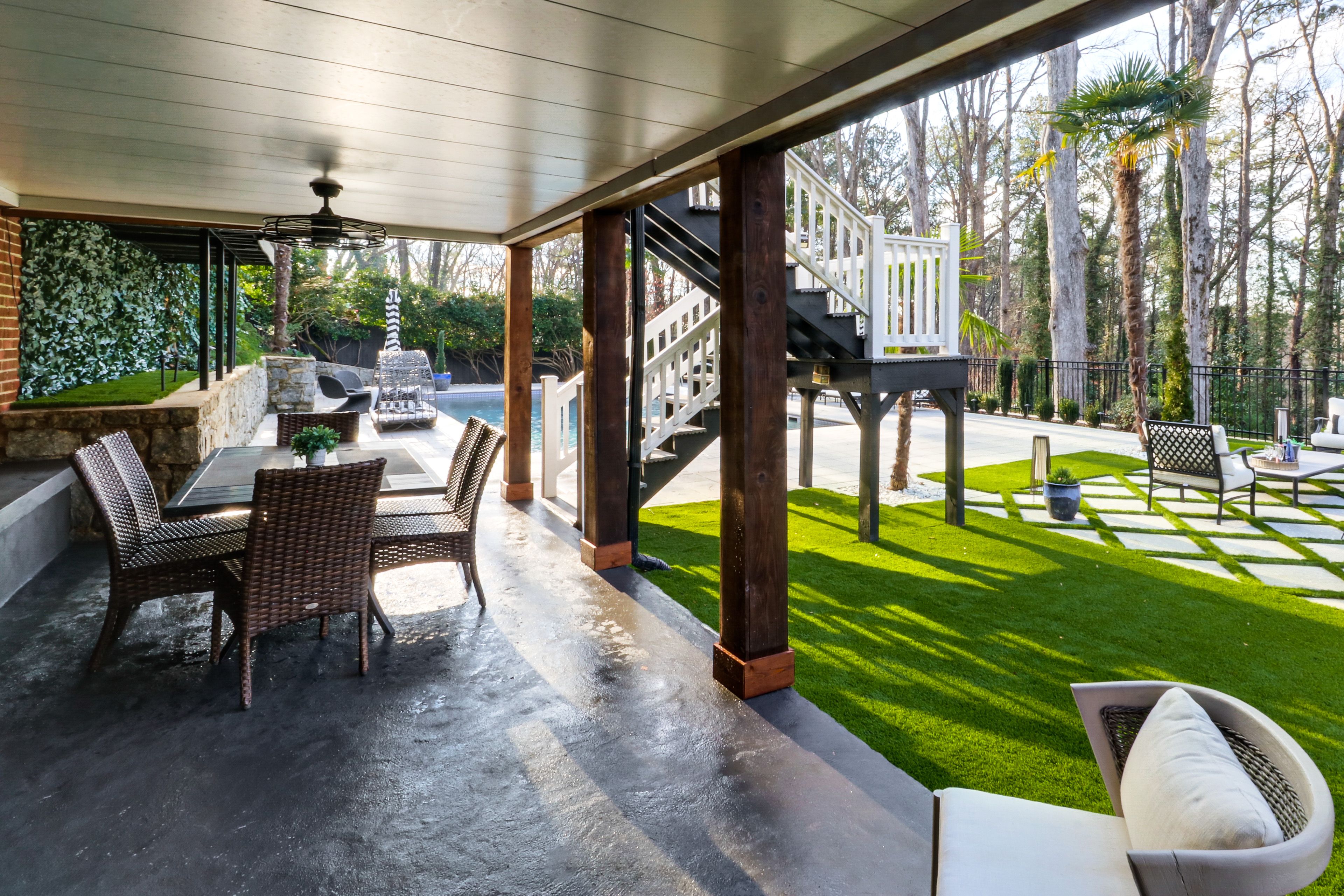 Covered Patio | Outdoor Dining | Gas Grill