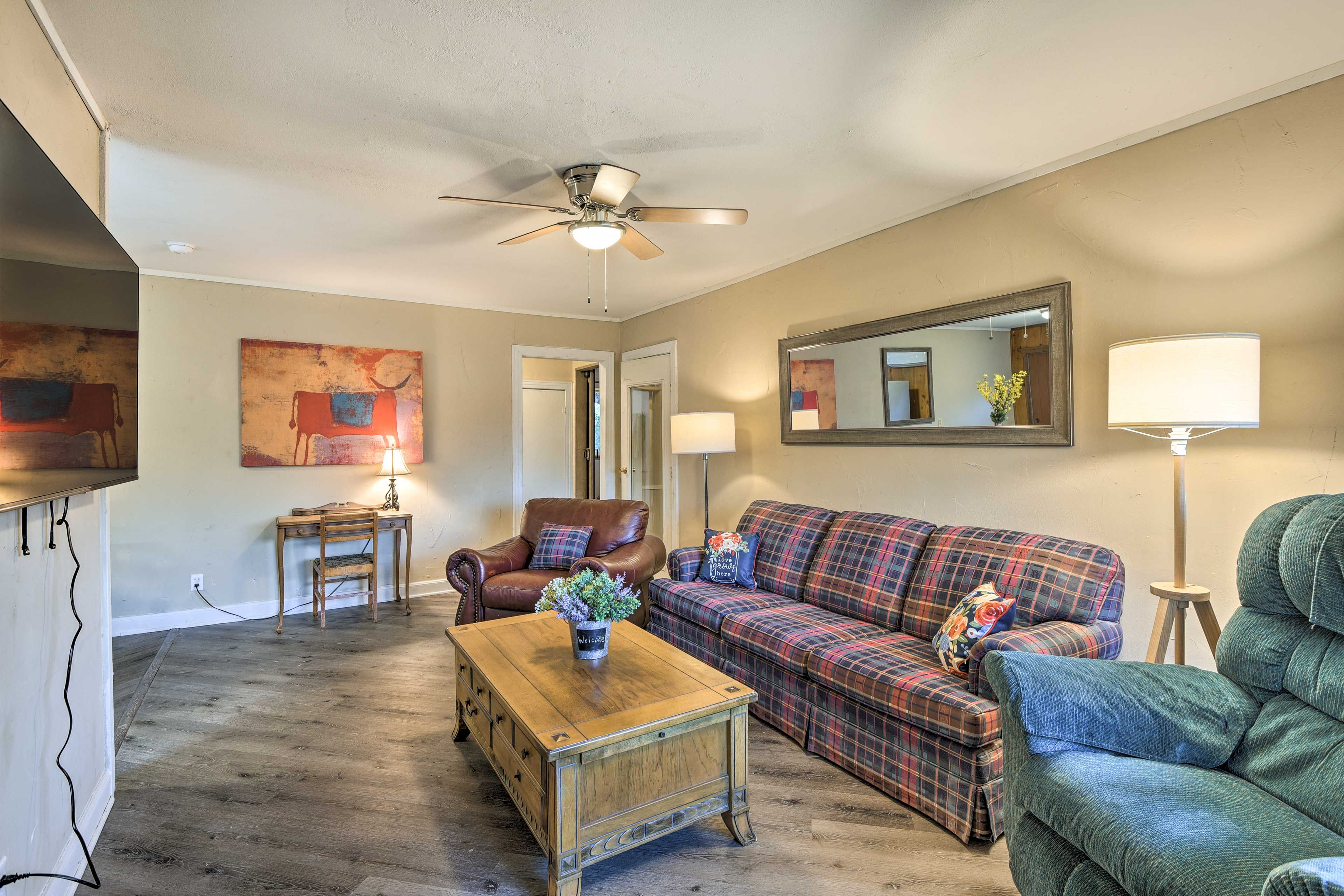 Living Room | Smart TV