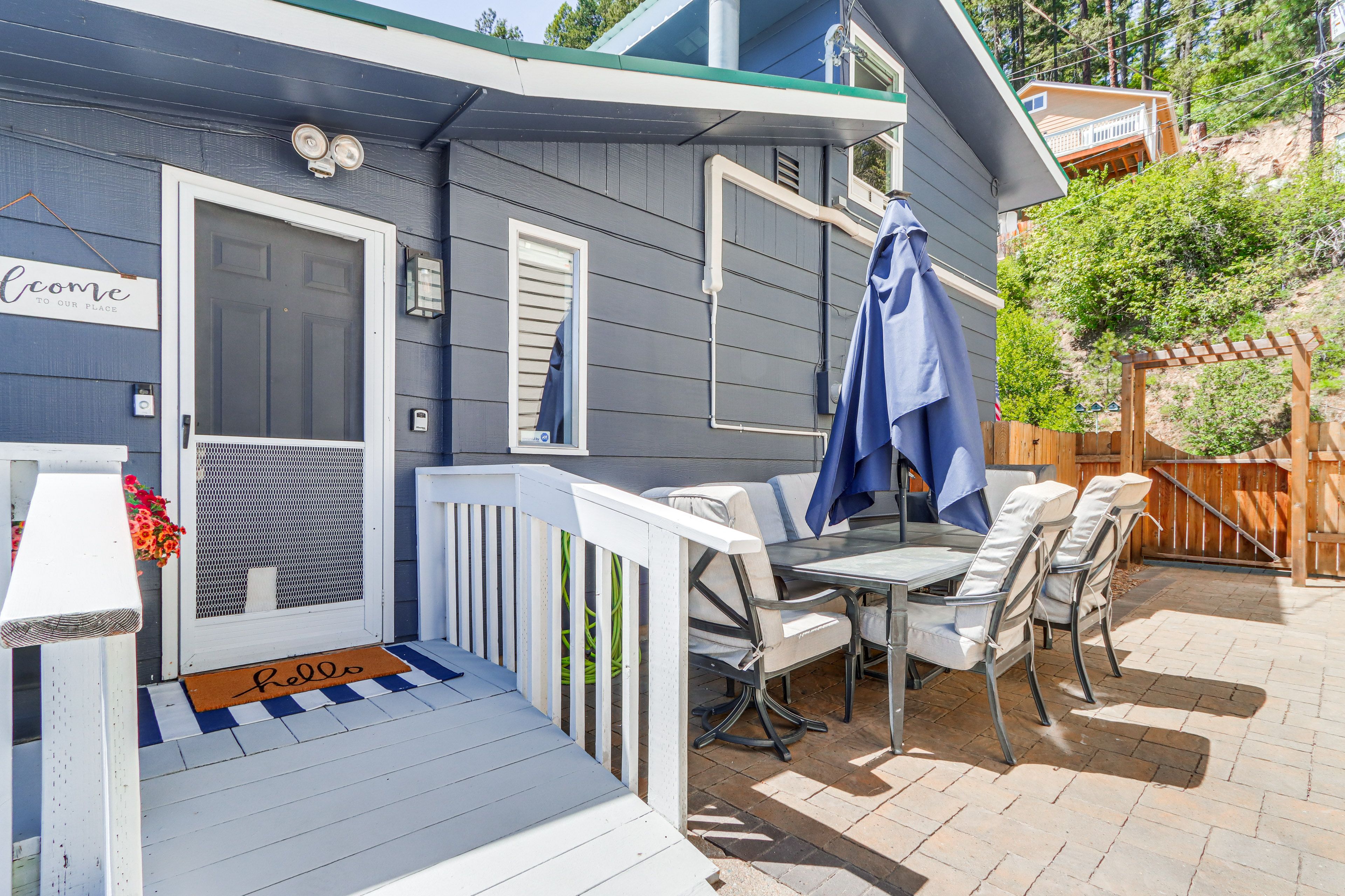 Patio | Outdoor Dining Area | Gas Grill