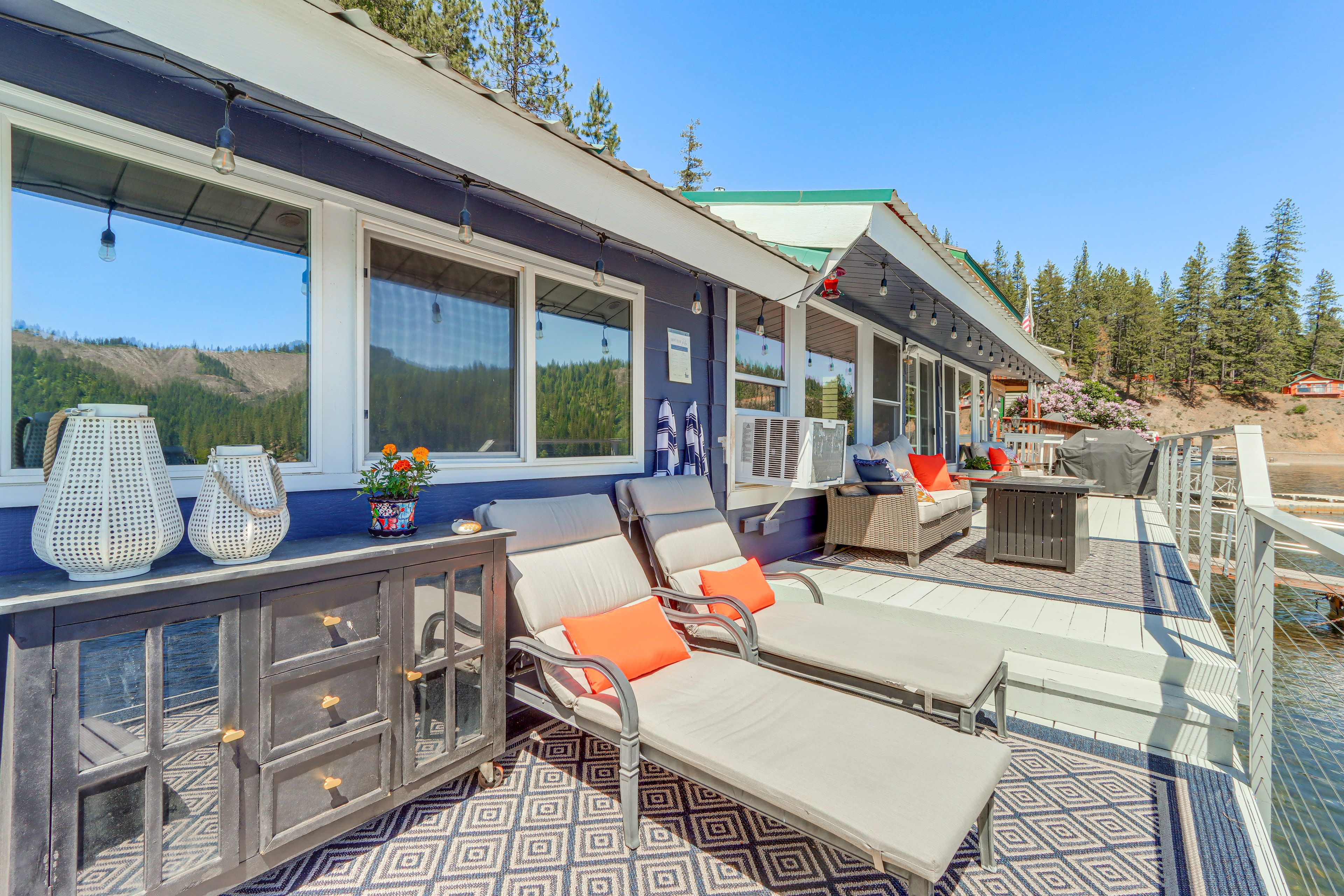 Deck | Gas Fire Pit | Gas Grill | Lounge Seating | Water Views