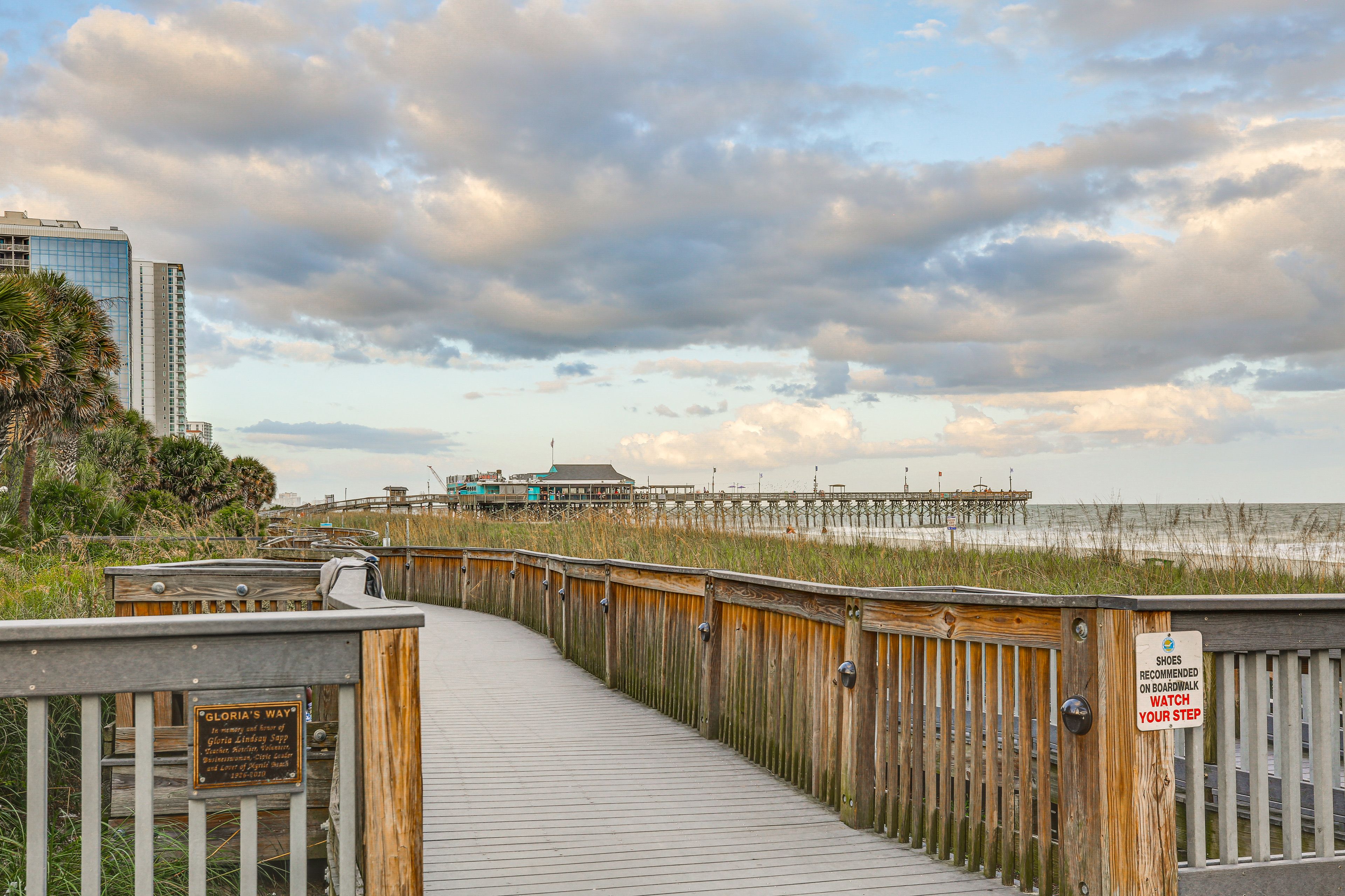 Walk to Boardwalk & Promenade