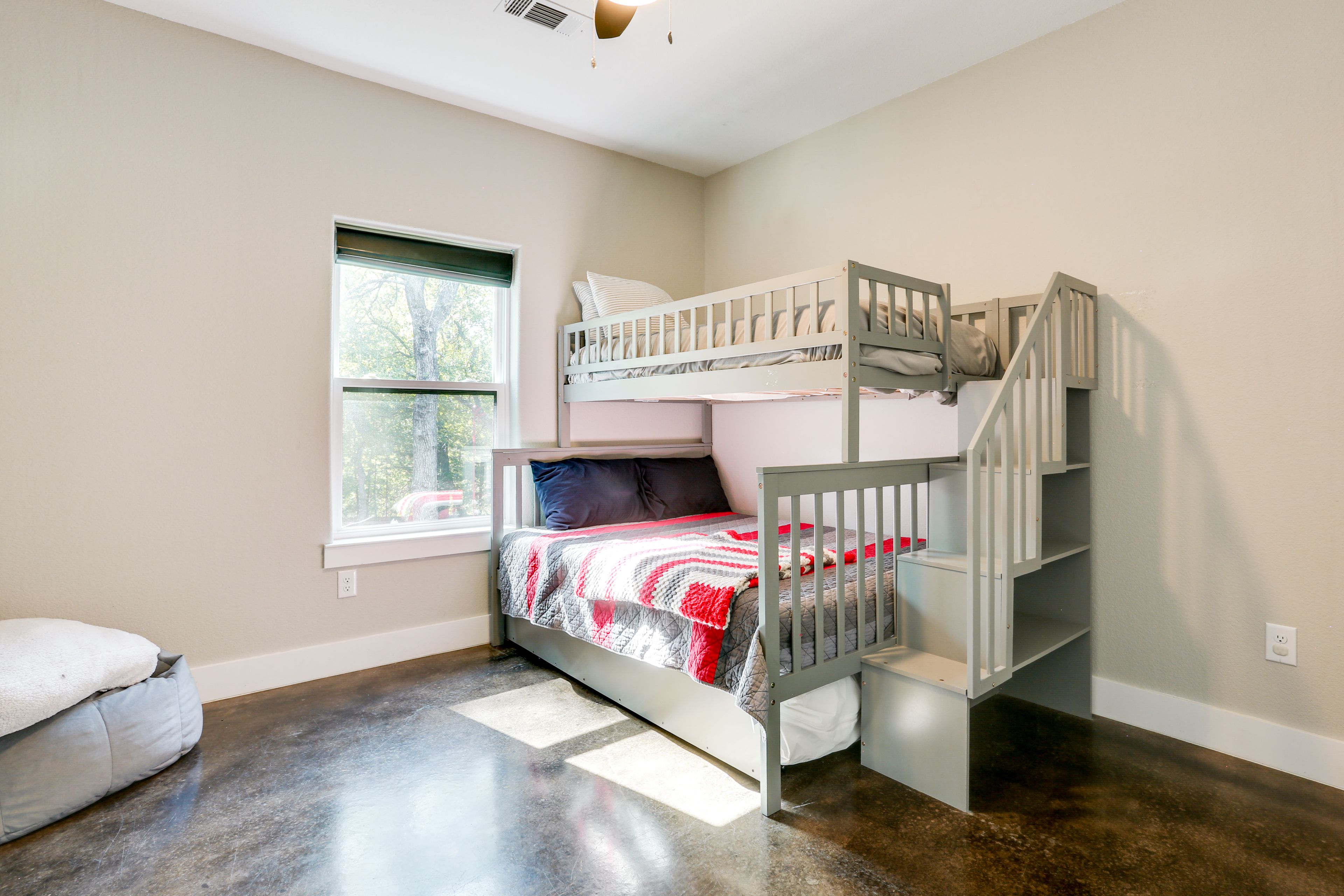 Bedroom 3 | Twin/Full Bunk Bed w/ Twin Trundle