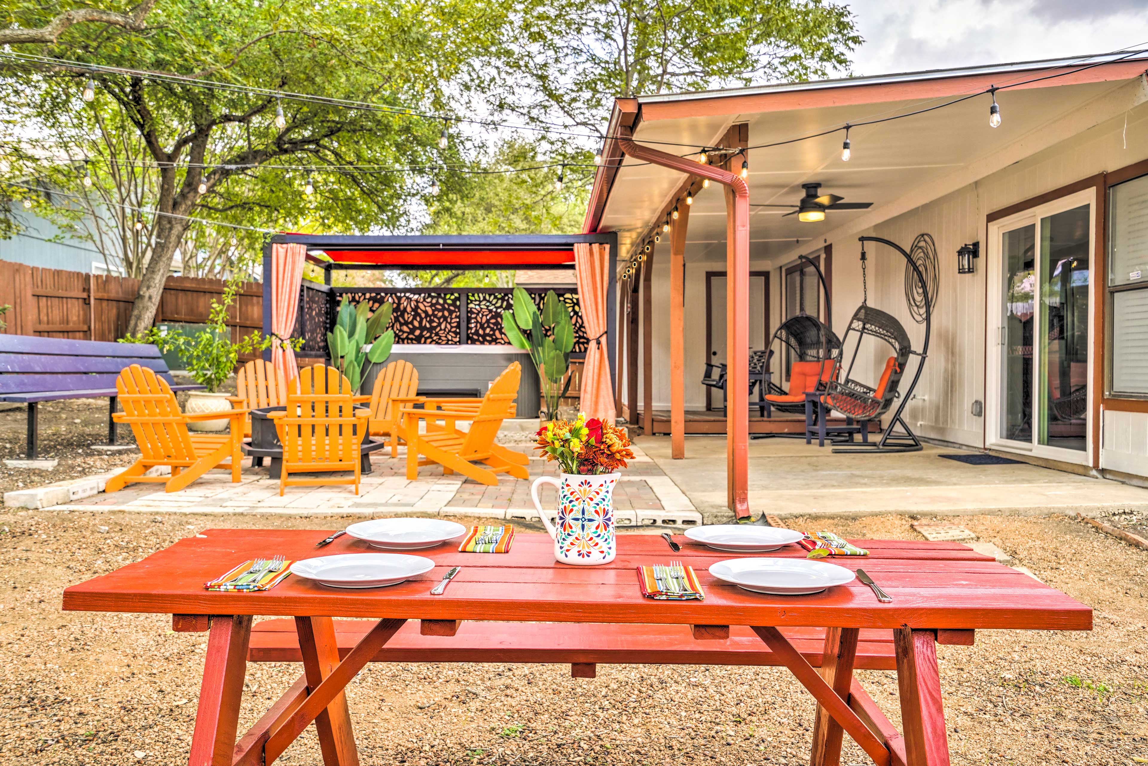 Fenced Backyard | Gas Grill