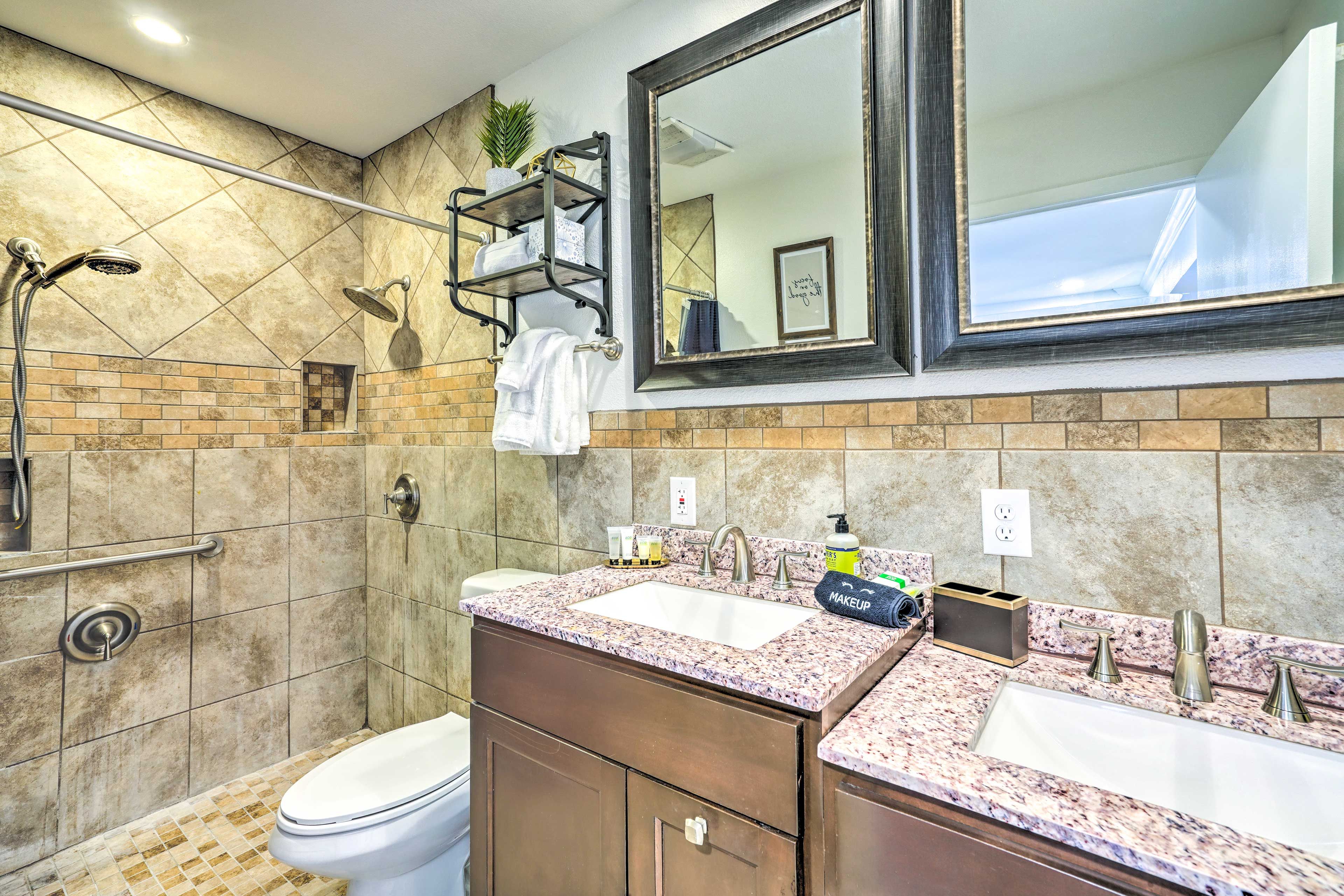 En-Suite Bathroom | Linens & Towels | Complimentary Toiletries | Roll-In Shower
