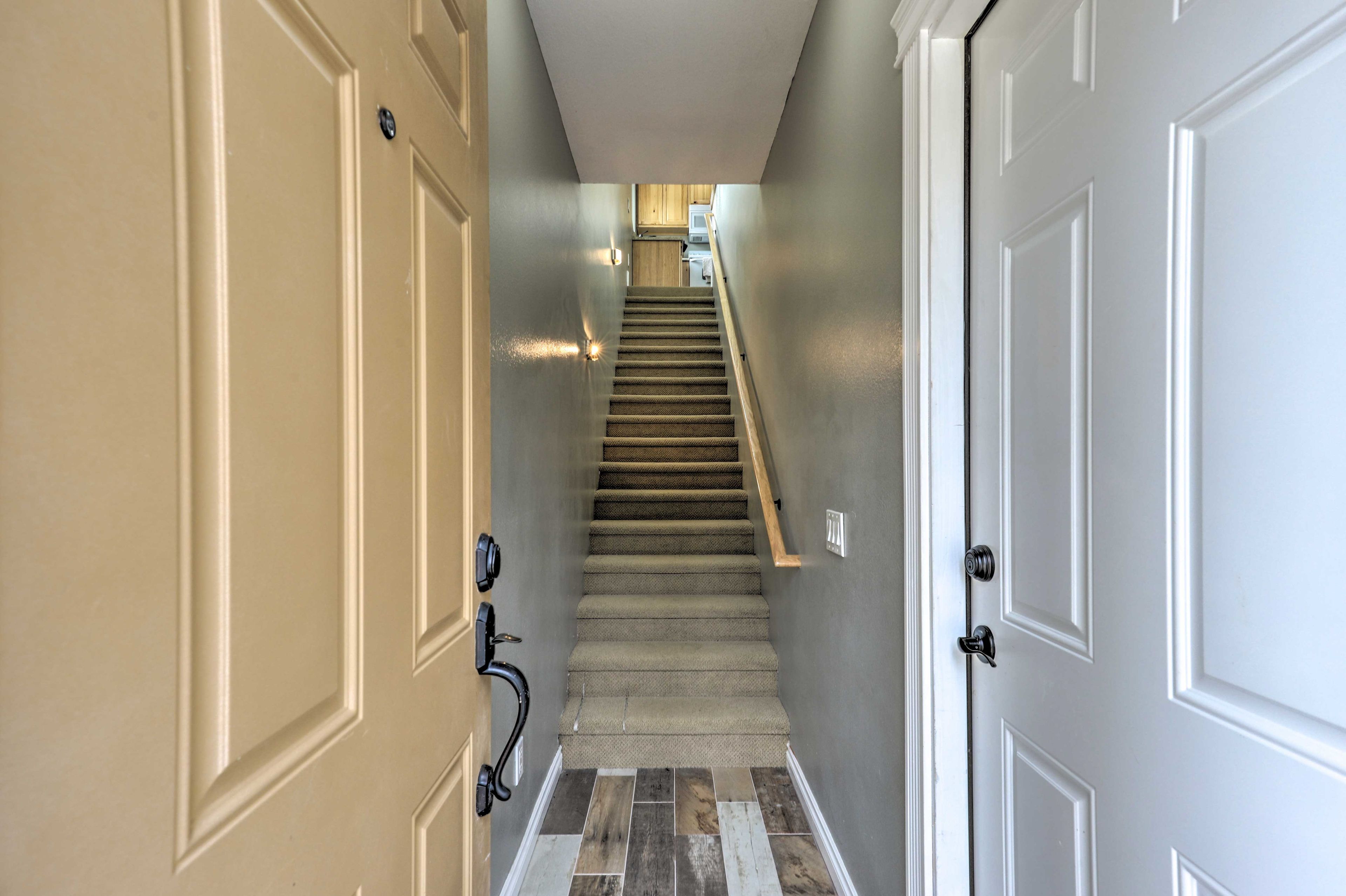 Cottage Entry & Stairs