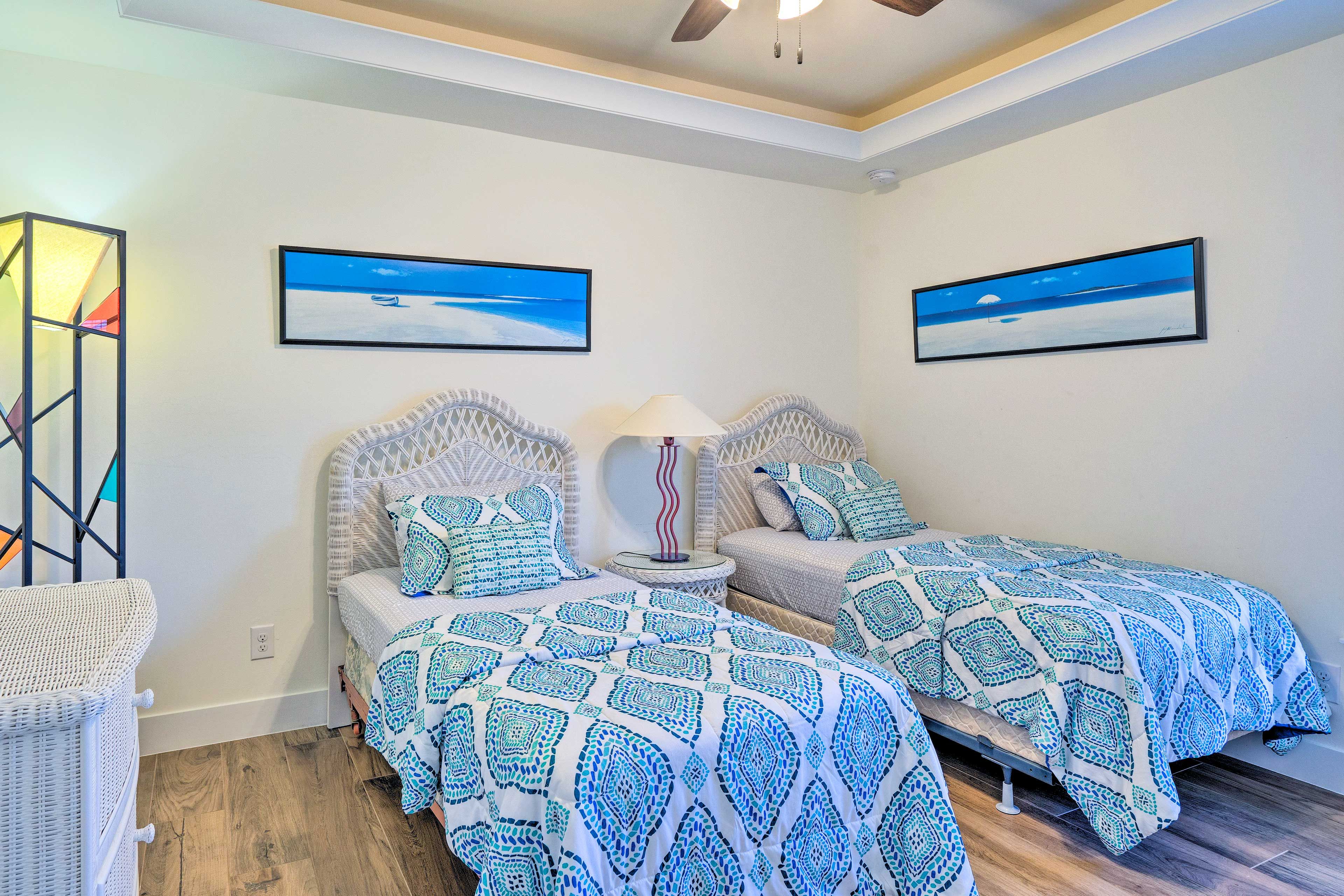Bedroom3 | 2 Twin Beds