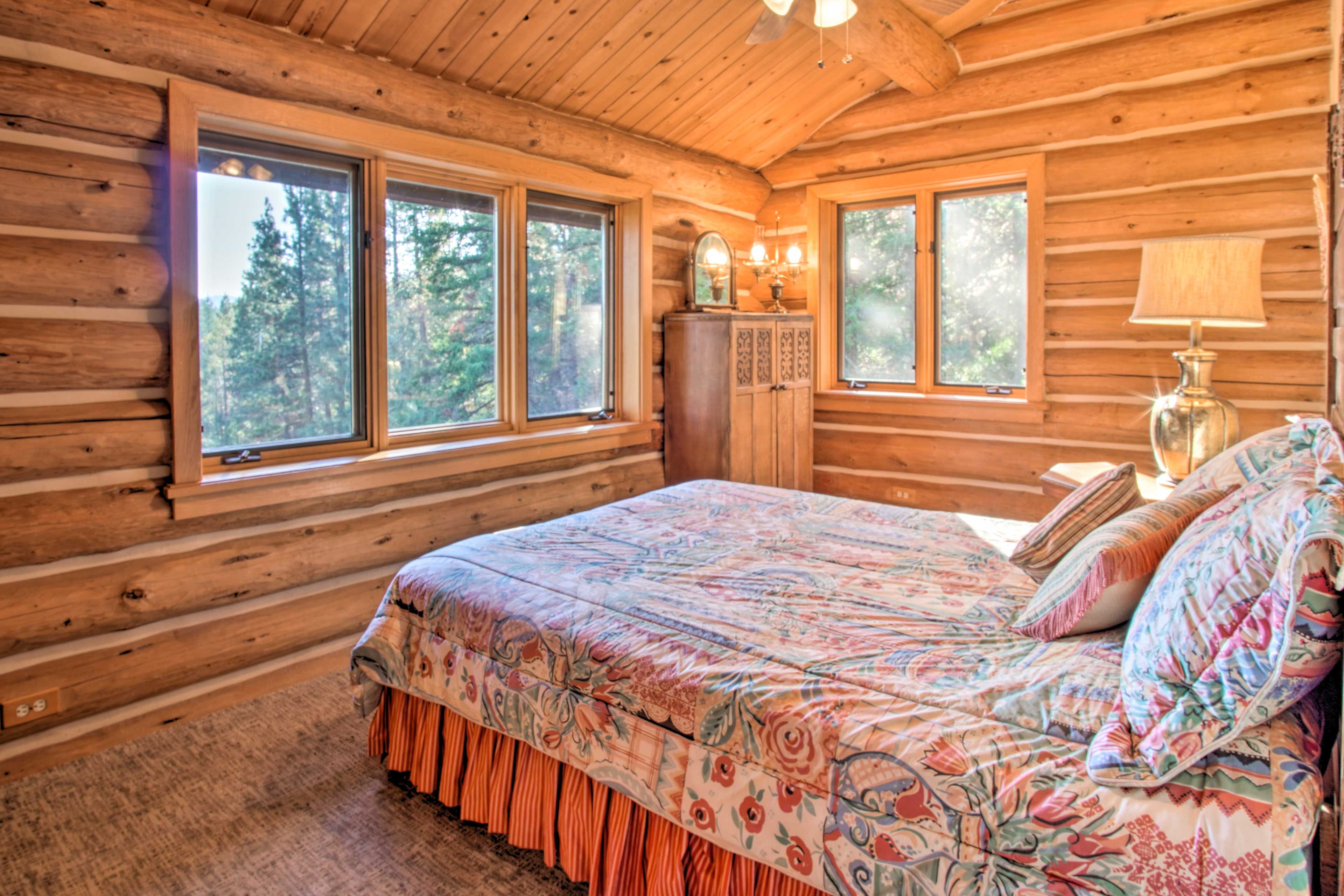 Bedroom 2 | Queen Bed | 2nd Floor
