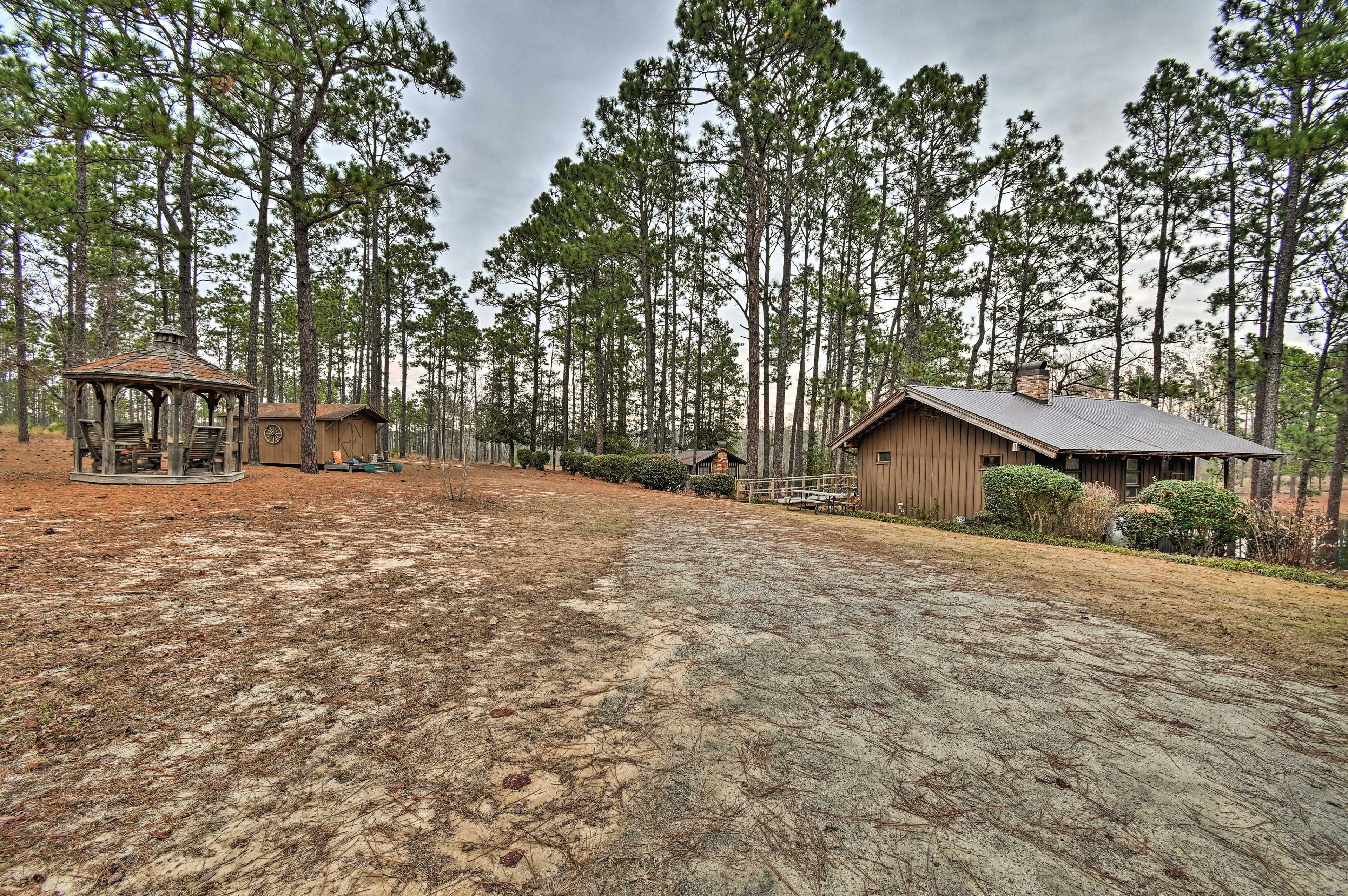 Property Exterior | Unpaved Driveway (10 Vehicles) | RV/Trailers Allowed On-Site