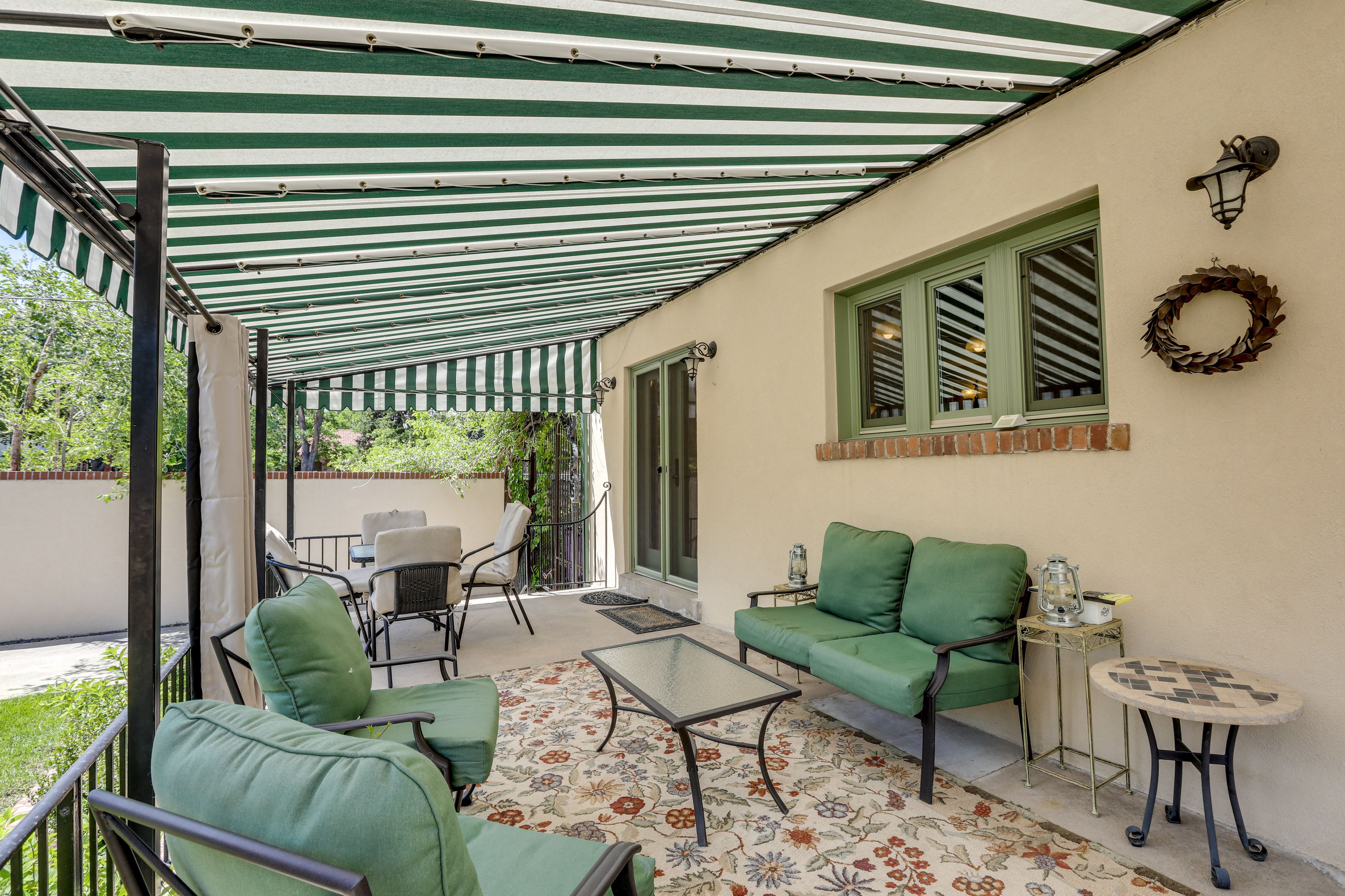 Patio | Dining Table | Gas Grill | Charcoal Grill