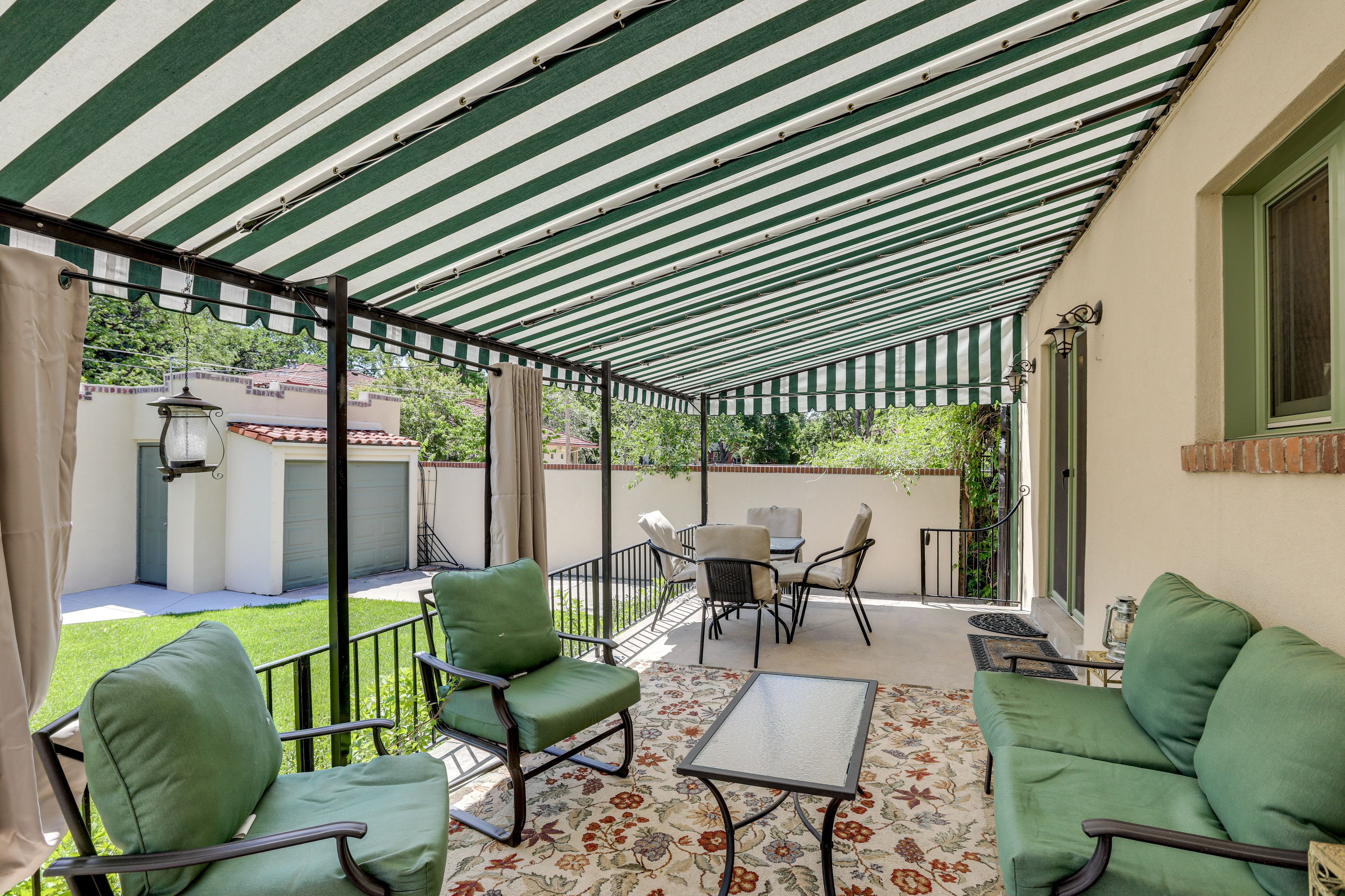 Patio | Dining Table | Gas Grill | Charcoal Grill