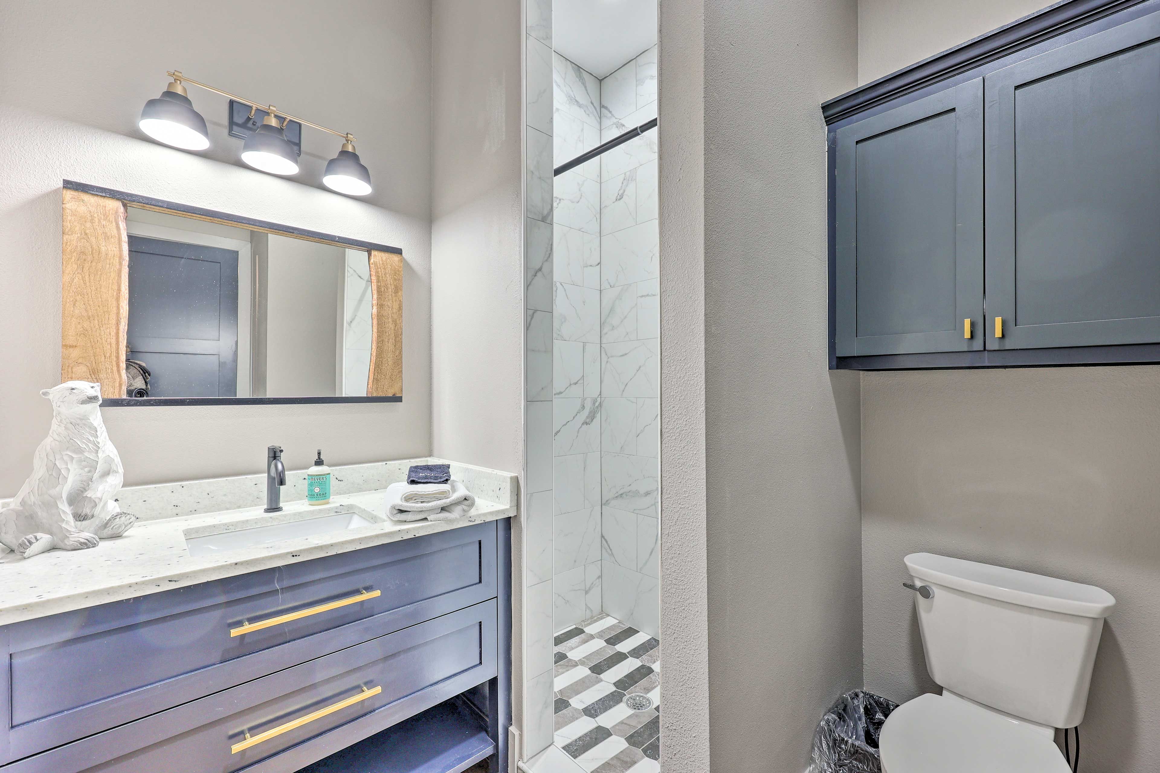 En-Suite Bathroom | Towels Provided